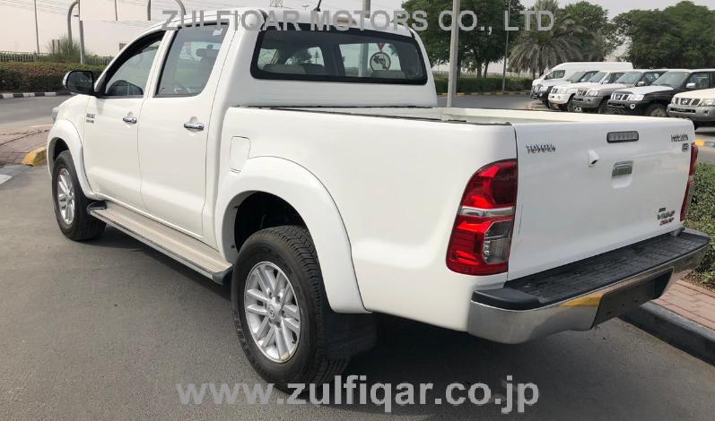 TOYOTA HILUX PICK UP 2014 Image 8