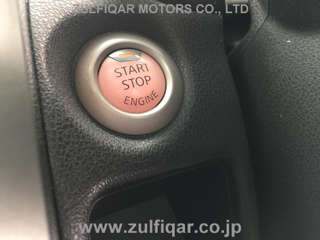 NISSAN NOTE 2015 Image 11