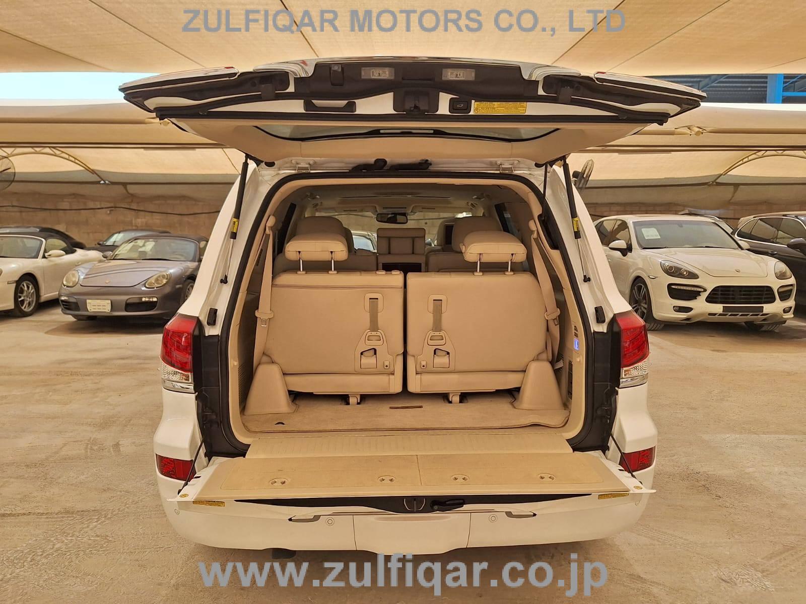 LEXUS LX 570 2014 Image 11