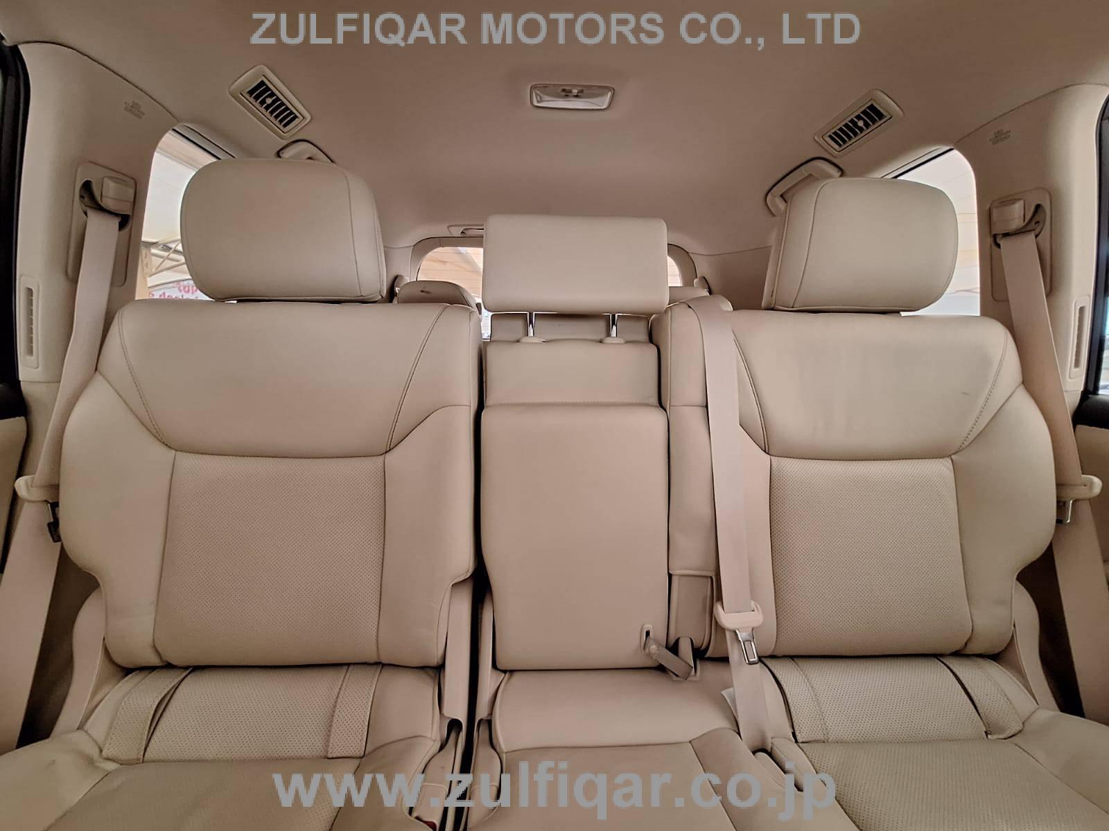 LEXUS LX 570 2014 Image 24