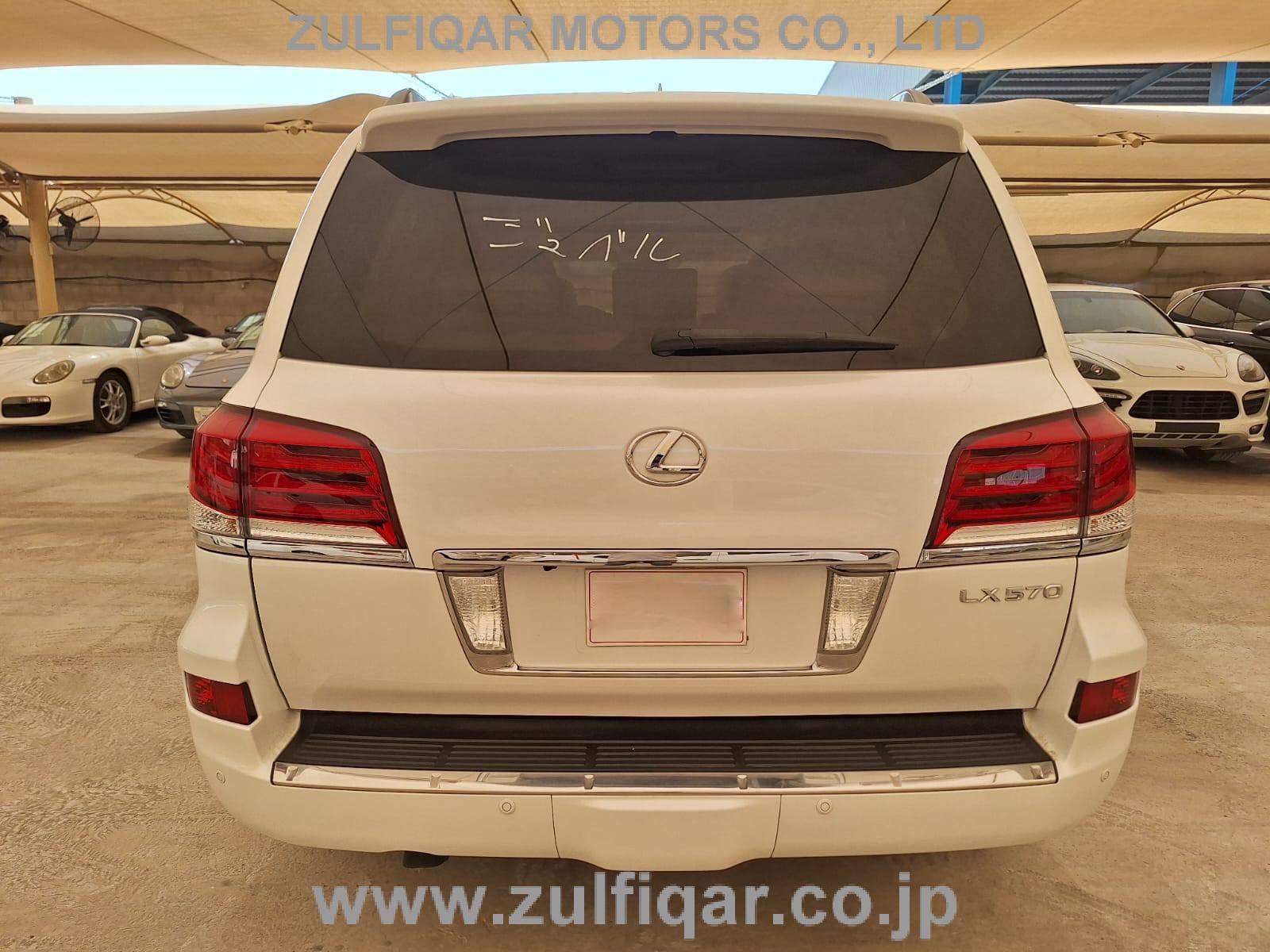 LEXUS LX 570 2014 Image 4
