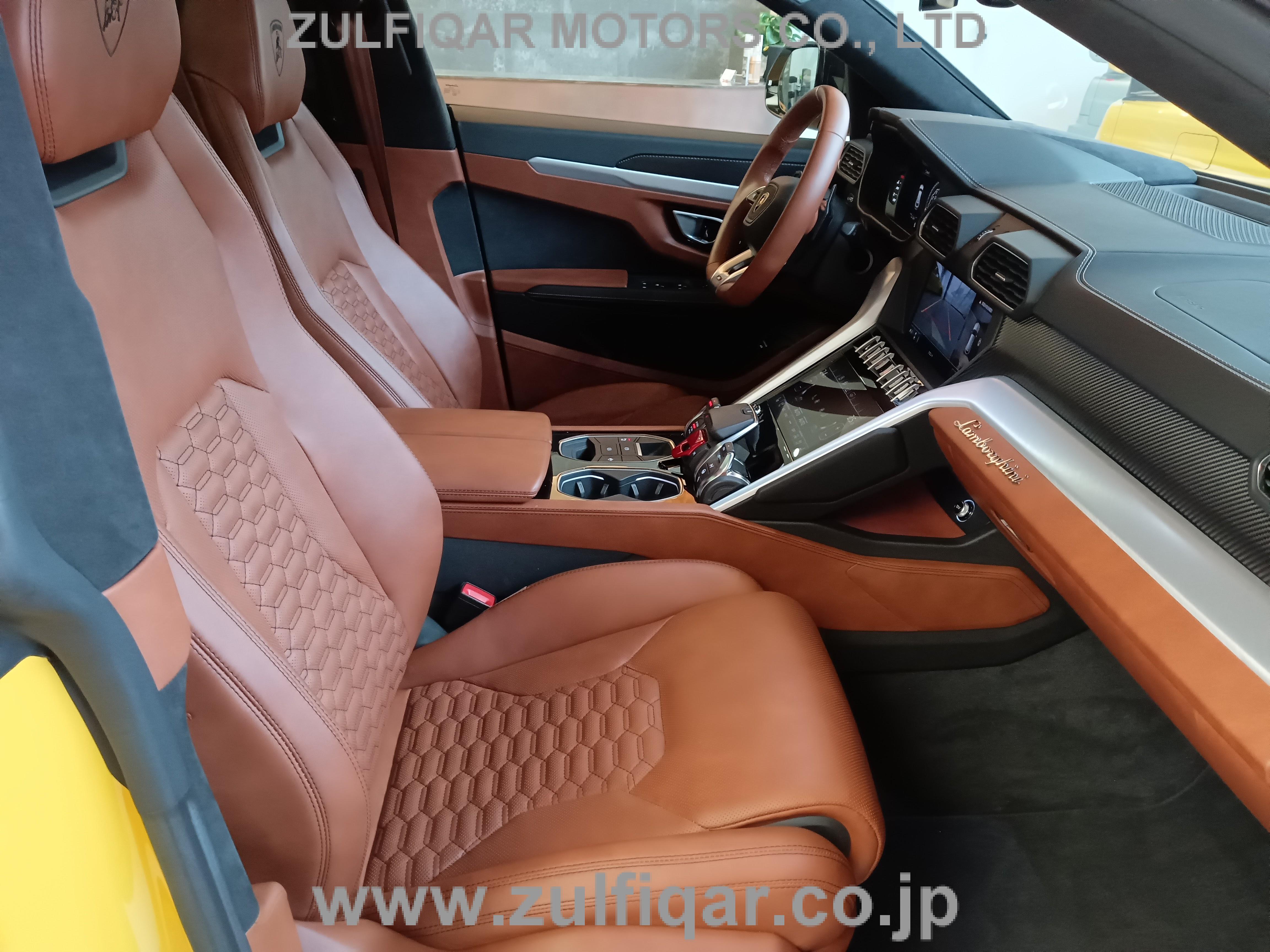 LAMBORGHINI URUS 2018 Image 33