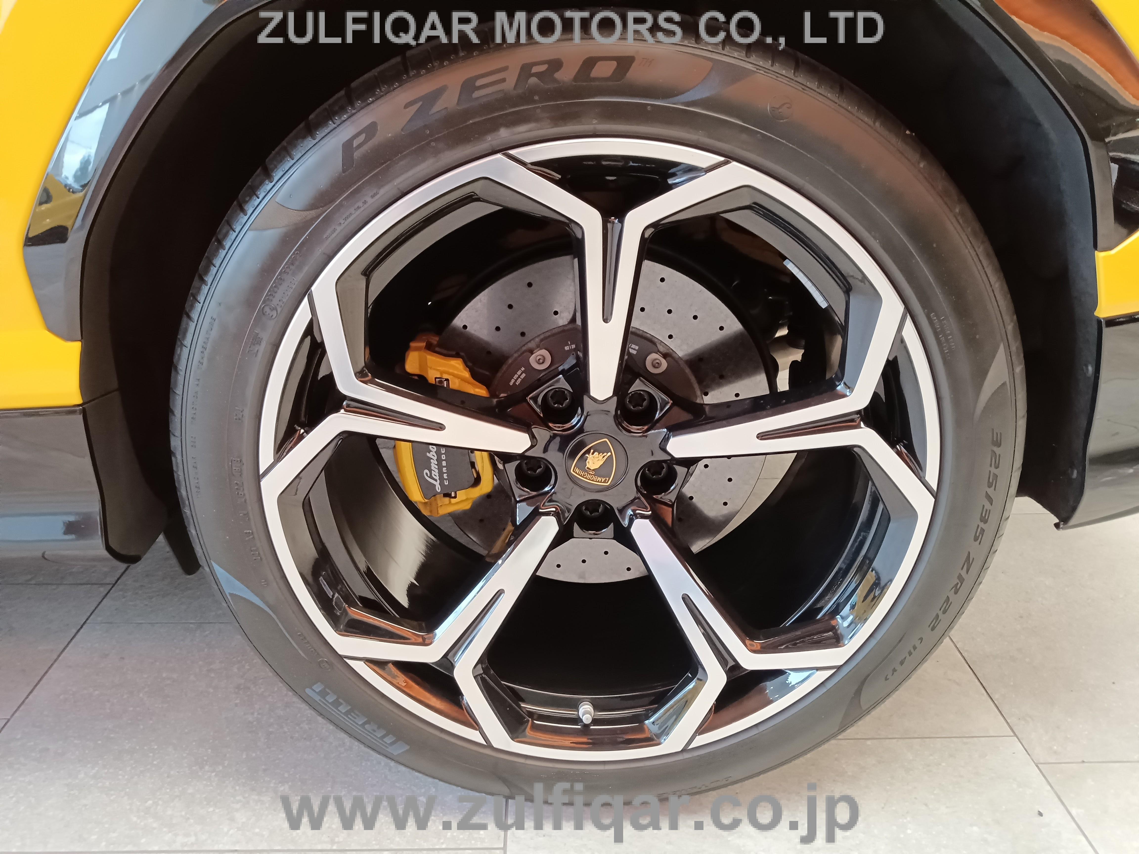 LAMBORGHINI URUS 2018 Image 39