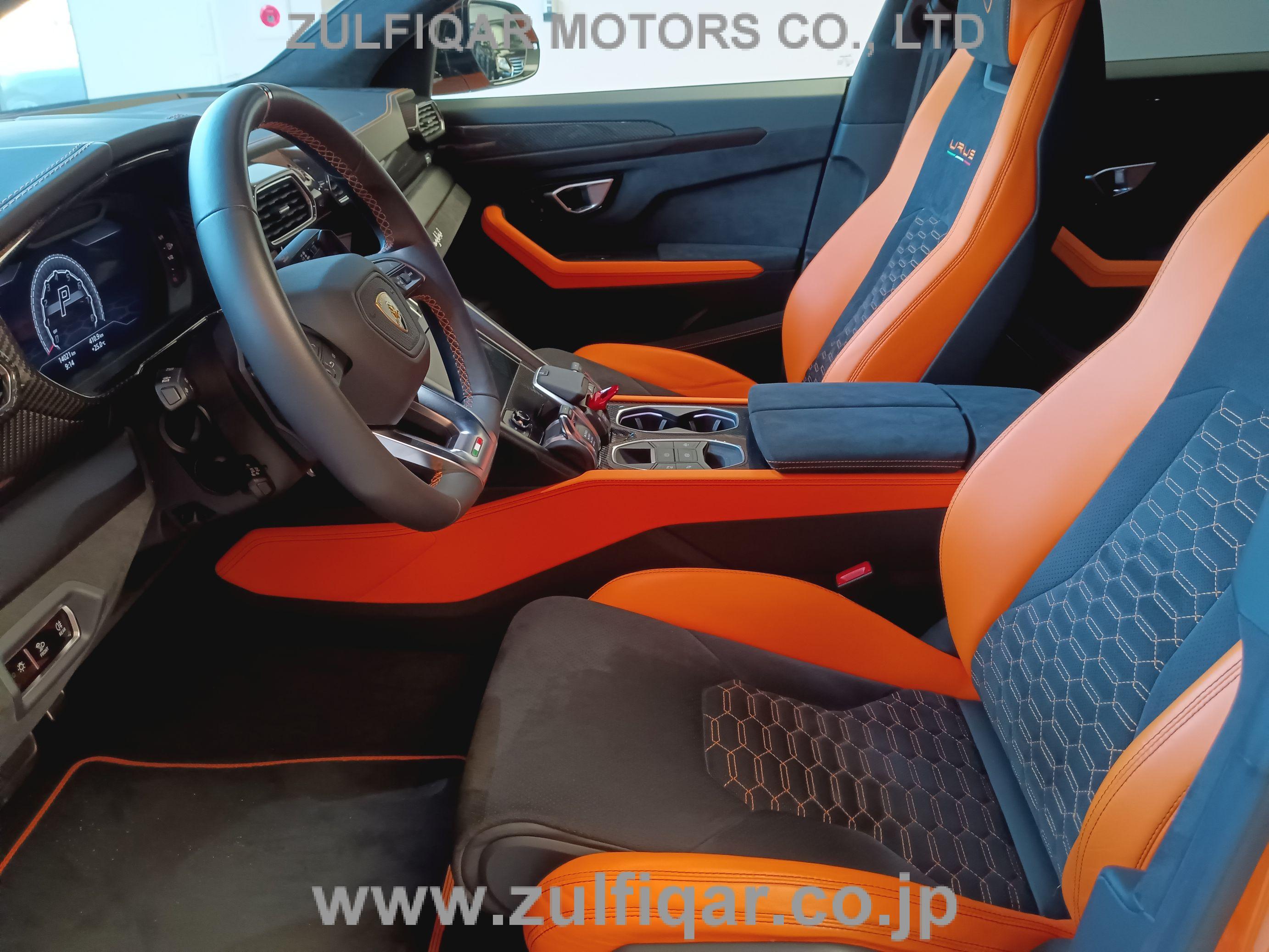 LAMBORGHINI URUS 2021 Image 24