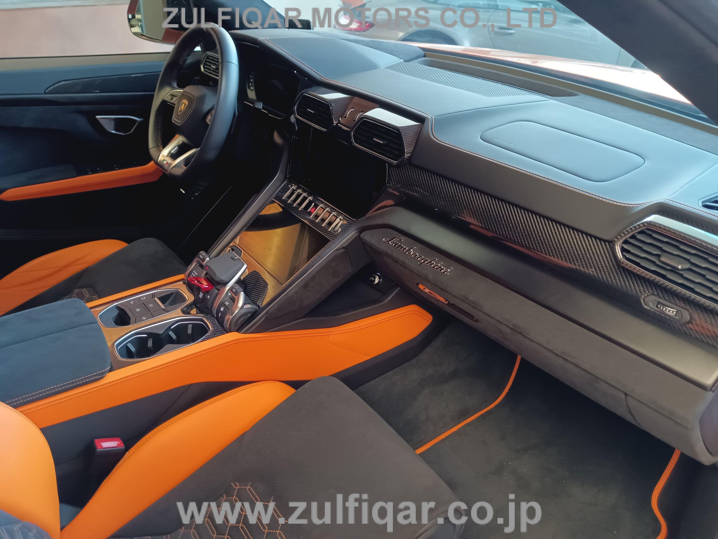 LAMBORGHINI URUS 2021 Image 35