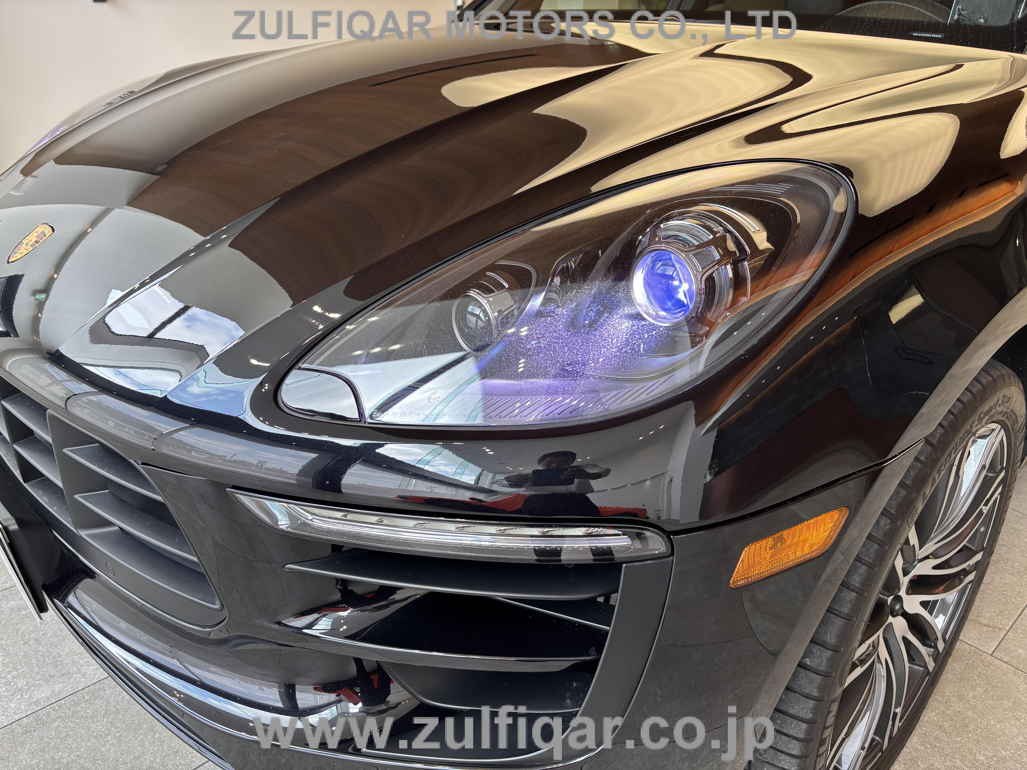 PORSCHE MACAN 2017 Image 19