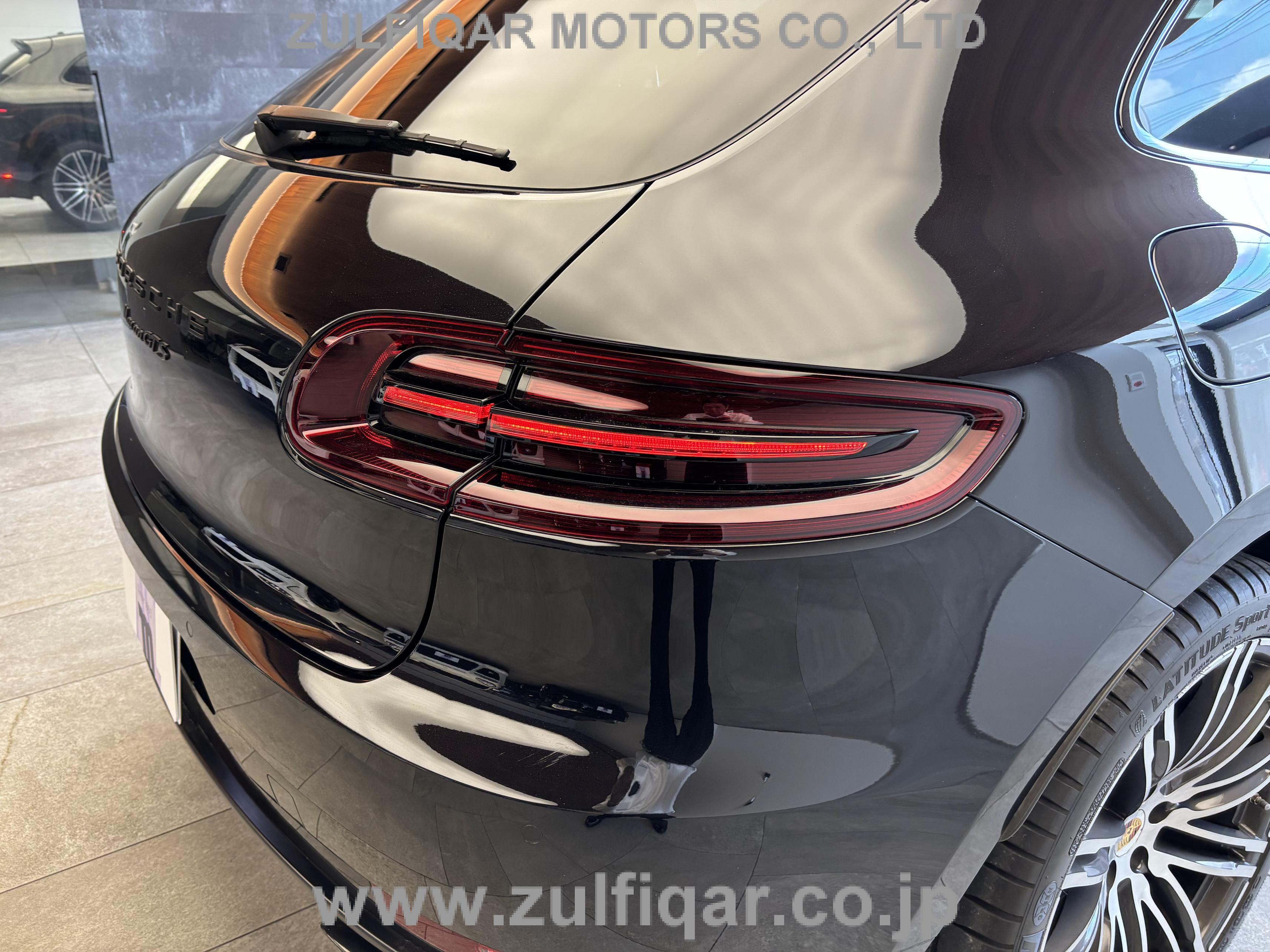 PORSCHE MACAN 2017 Image 20