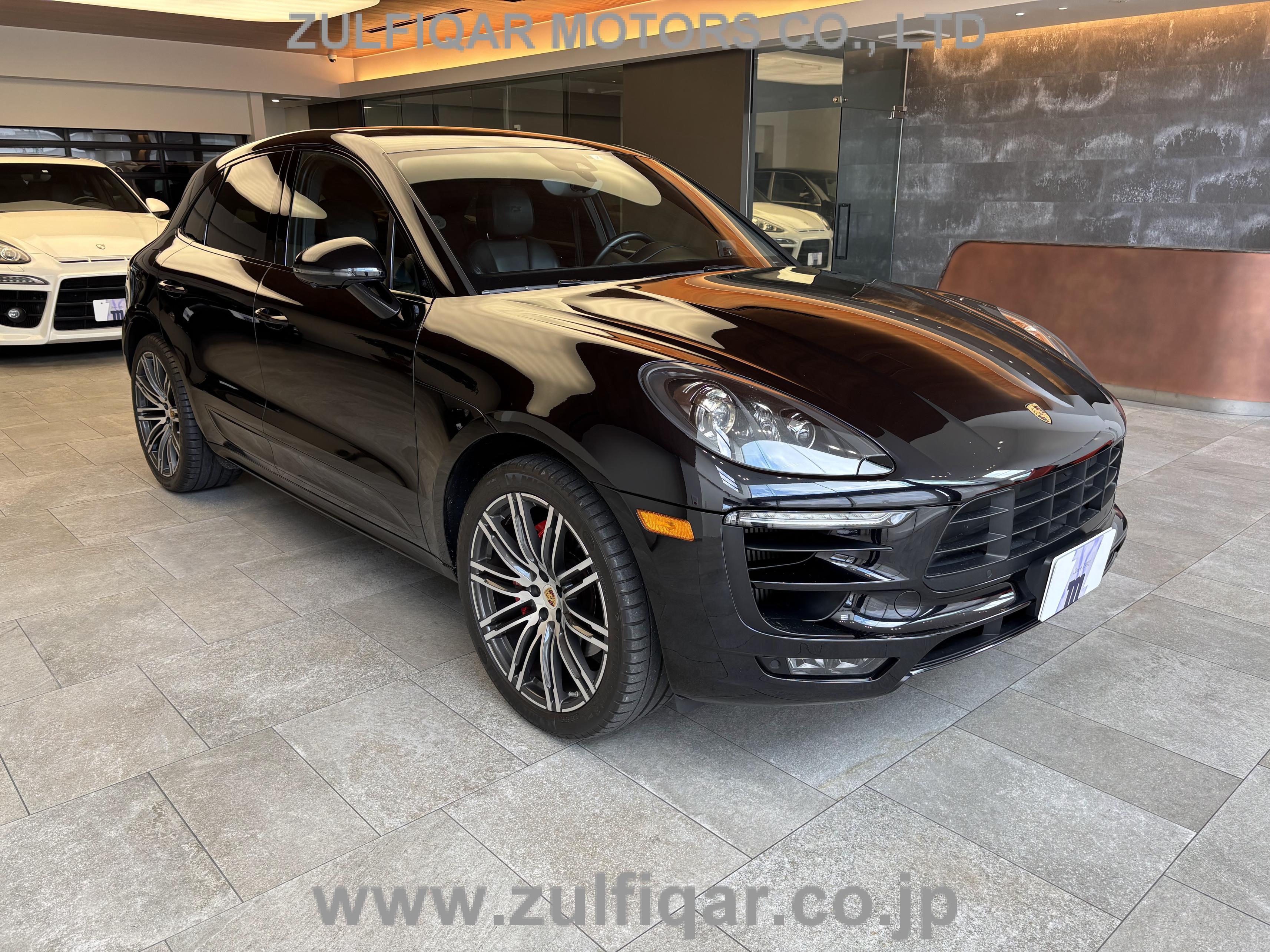 PORSCHE MACAN 2017 Image 3