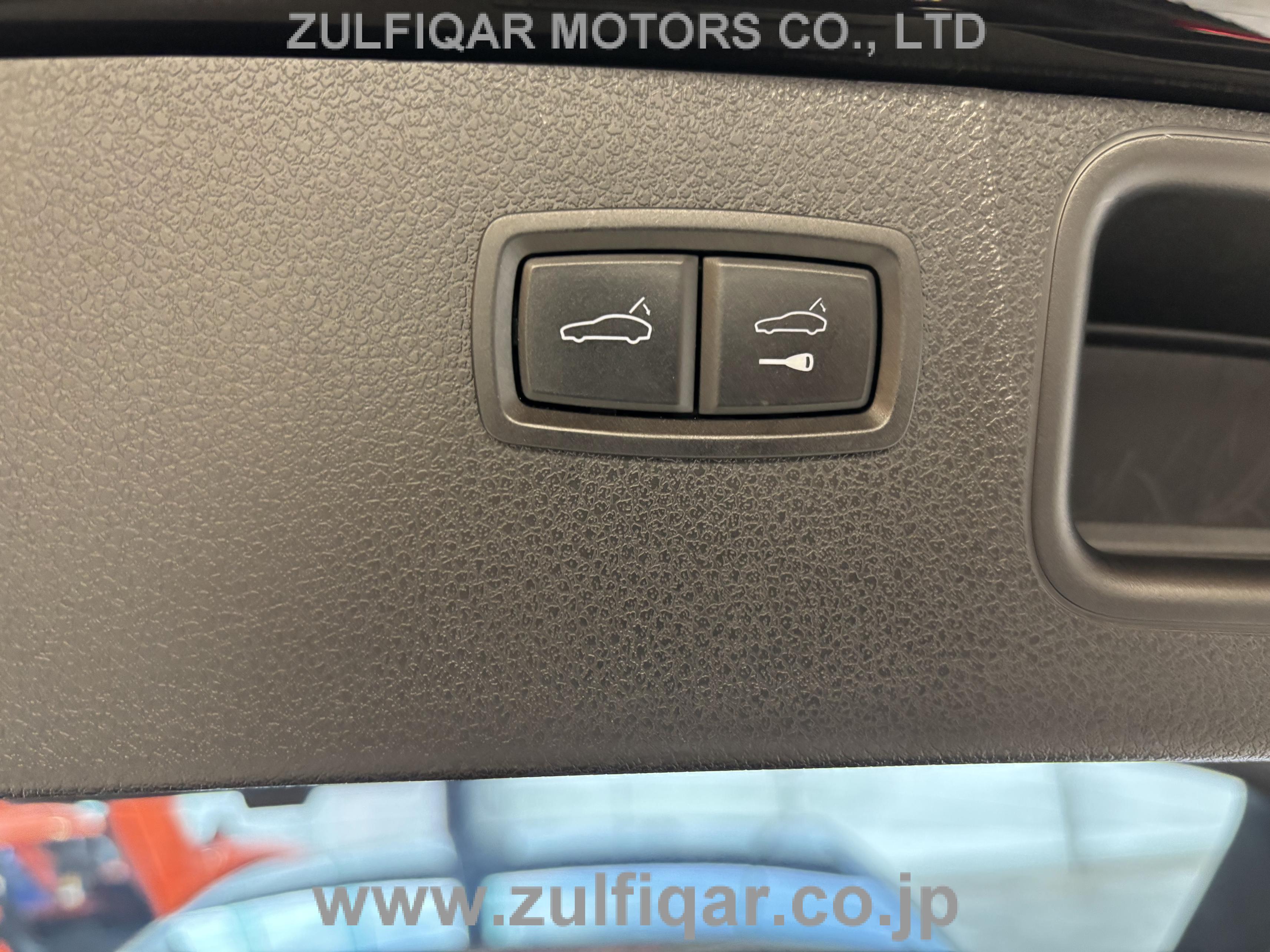 PORSCHE MACAN 2017 Image 34