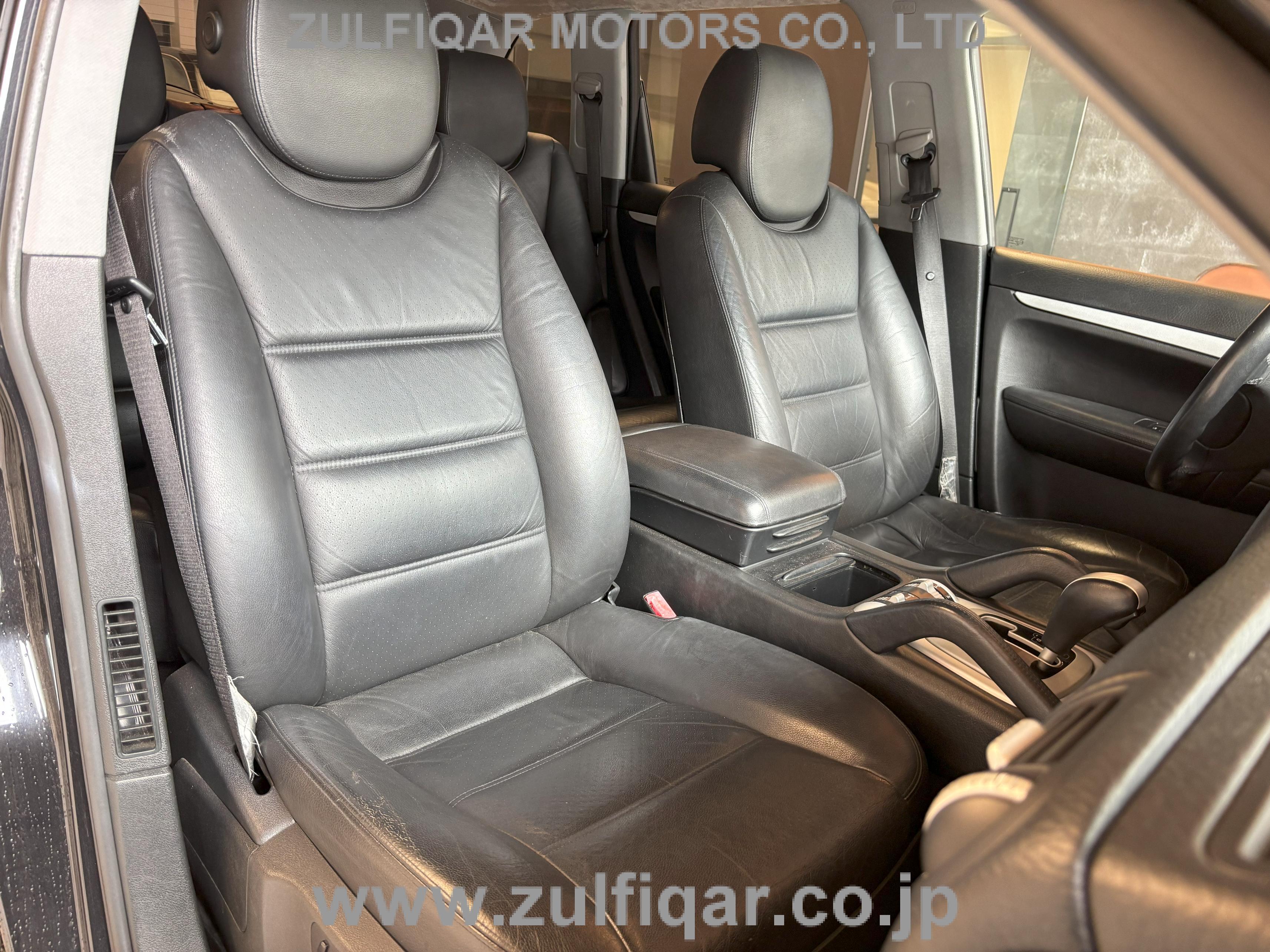 PORSCHE CAYENNE 2005 Image 30