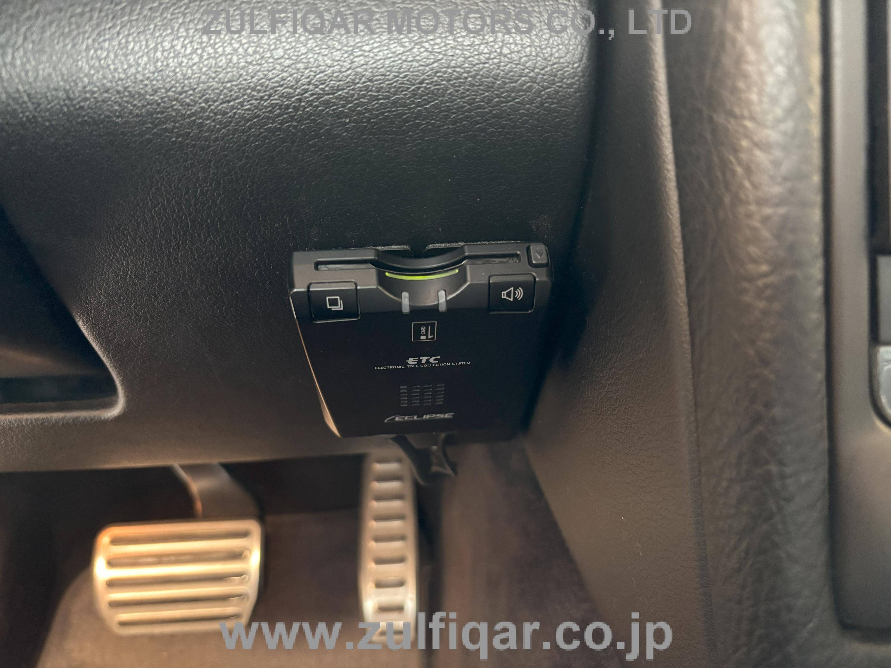 PORSCHE CAYENNE 2005 Image 38