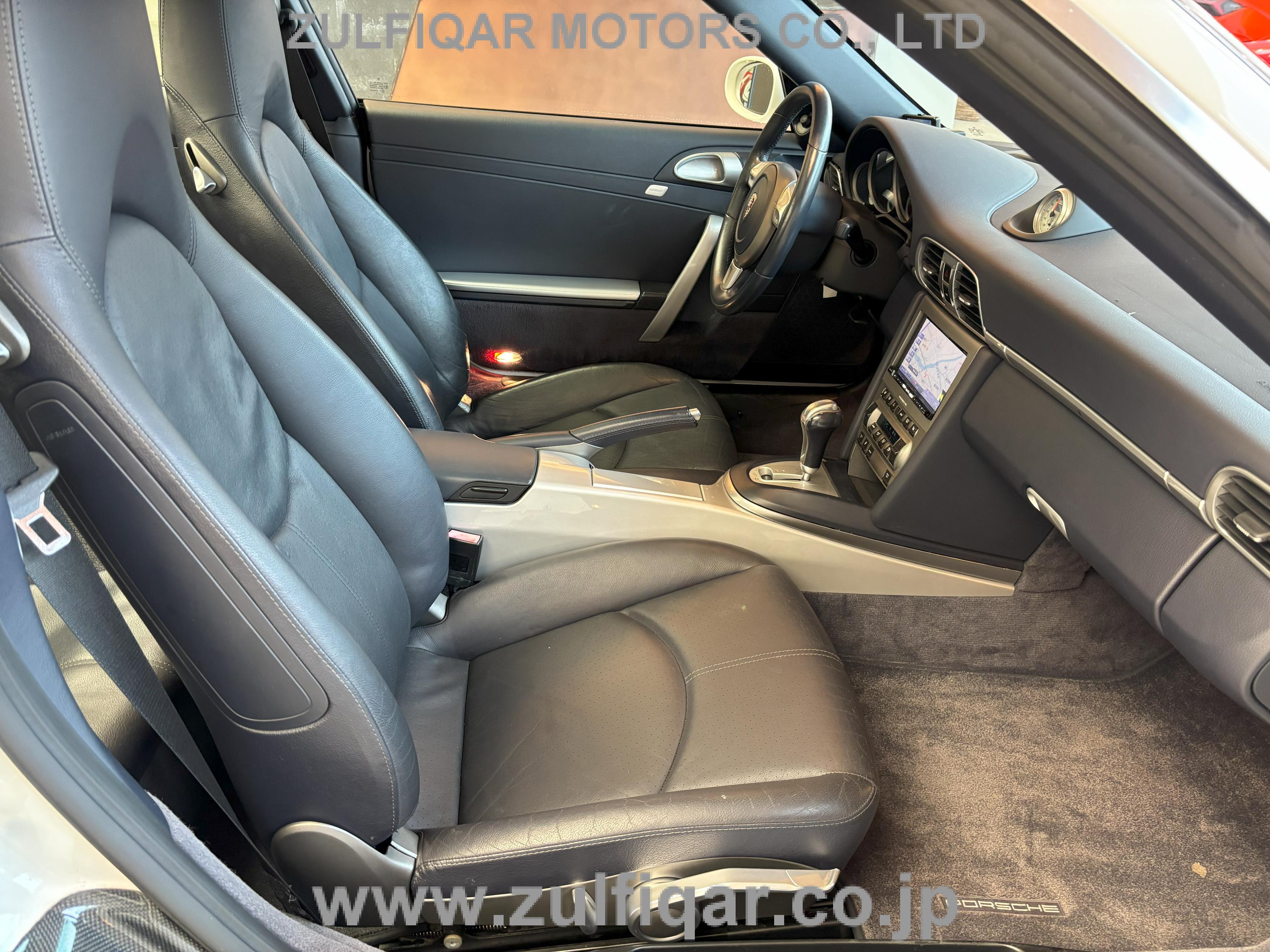 PORSCHE 911 2007 Image 28