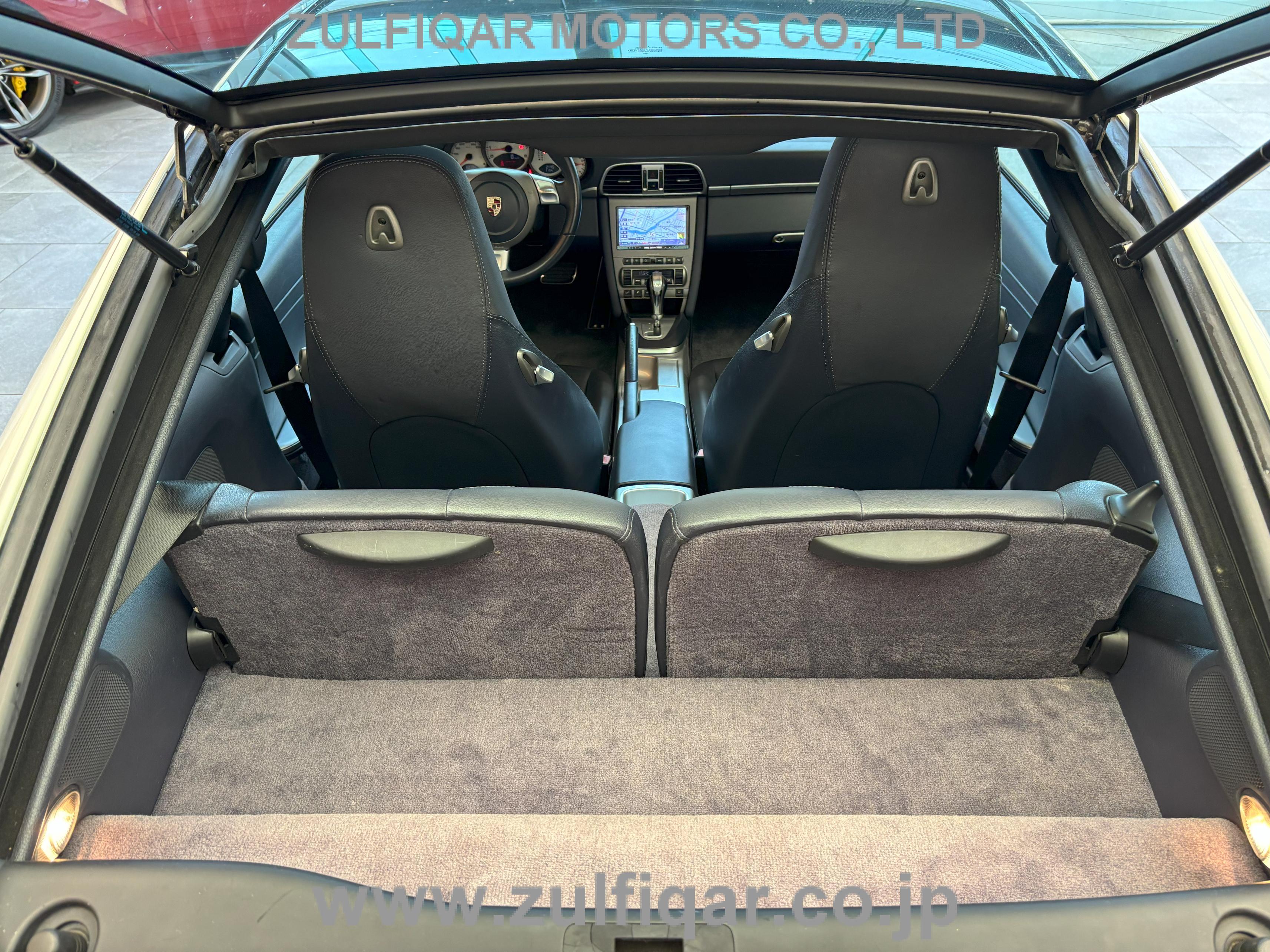 PORSCHE 911 2007 Image 33