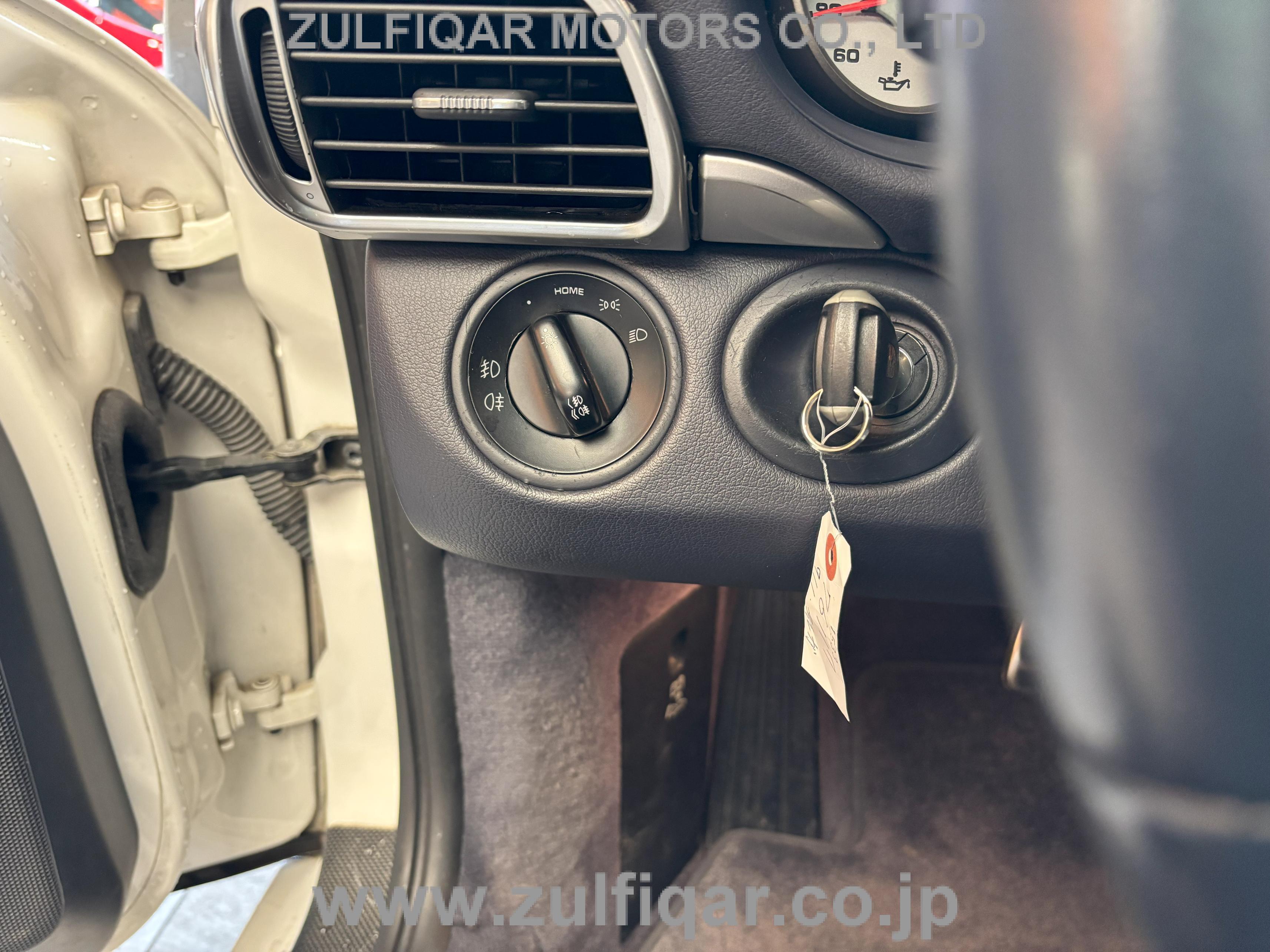 PORSCHE 911 2007 Image 36