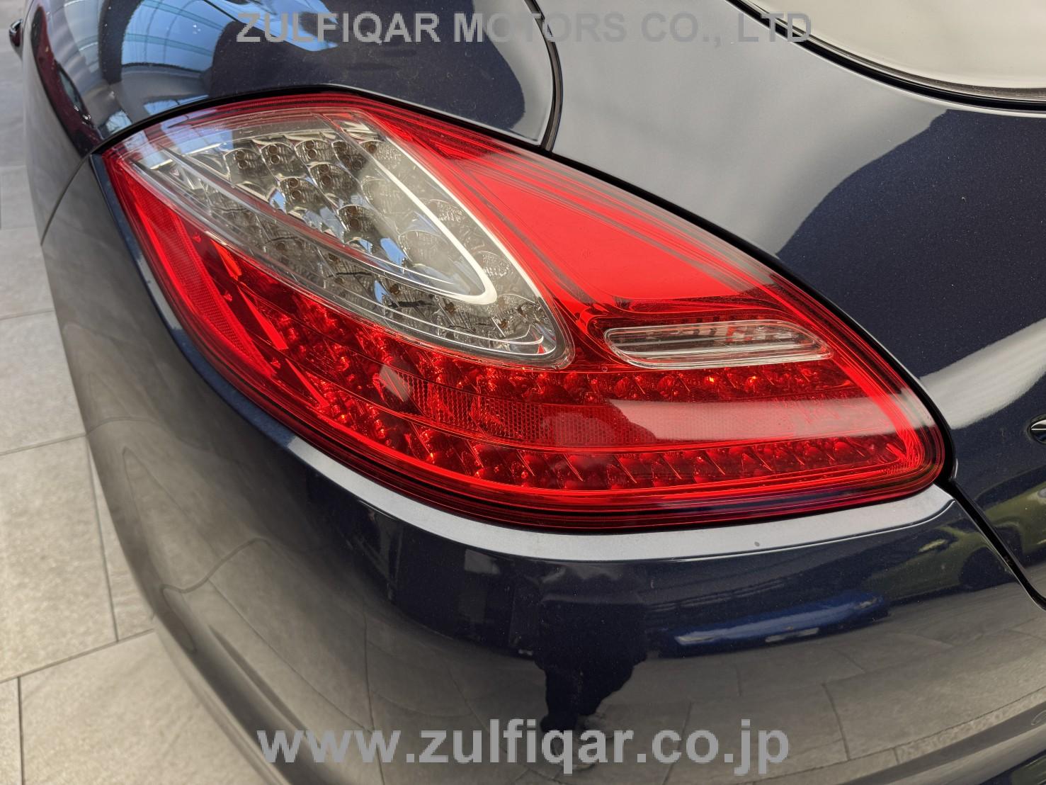 PORSCHE PANAMERA 2012 Image 23