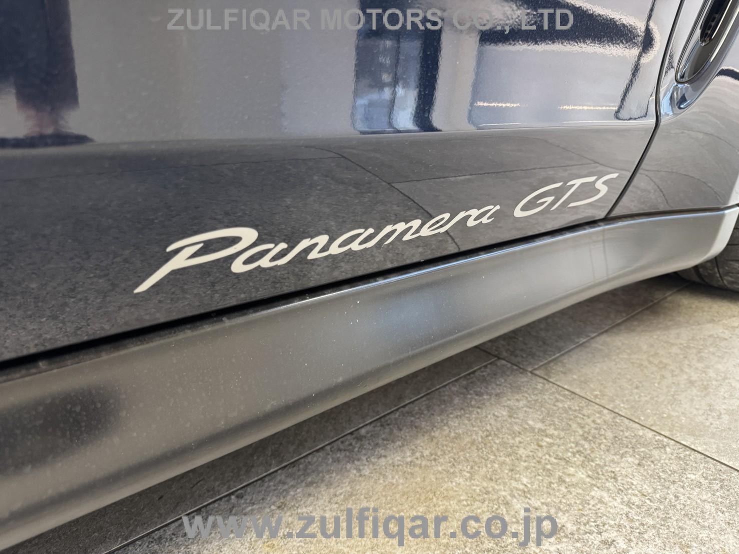 PORSCHE PANAMERA 2012 Image 28