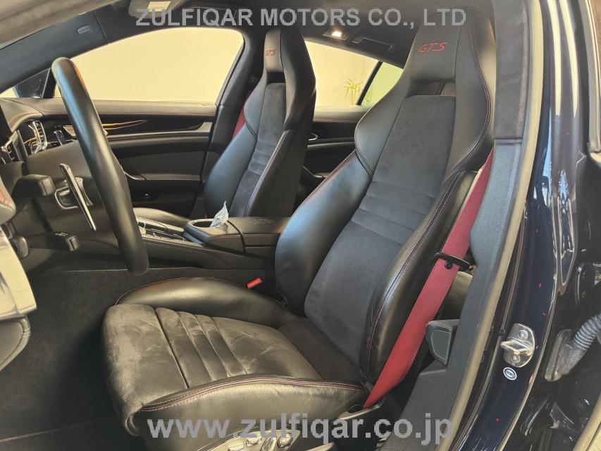 PORSCHE PANAMERA 2012 Image 31