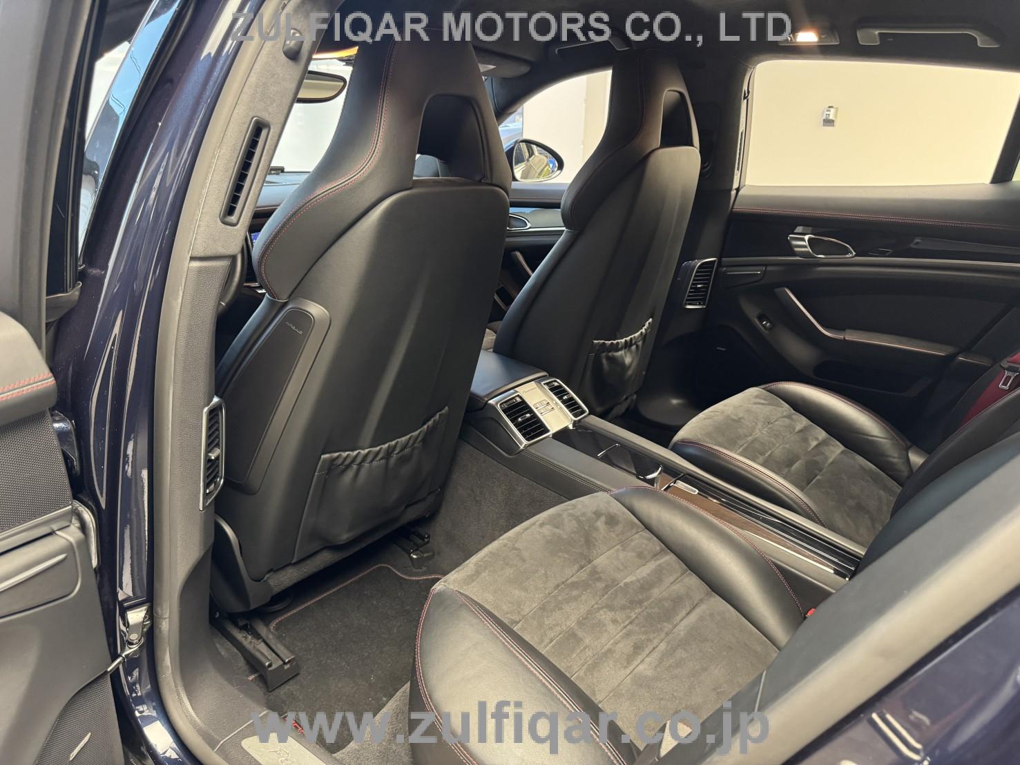 PORSCHE PANAMERA 2012 Image 33