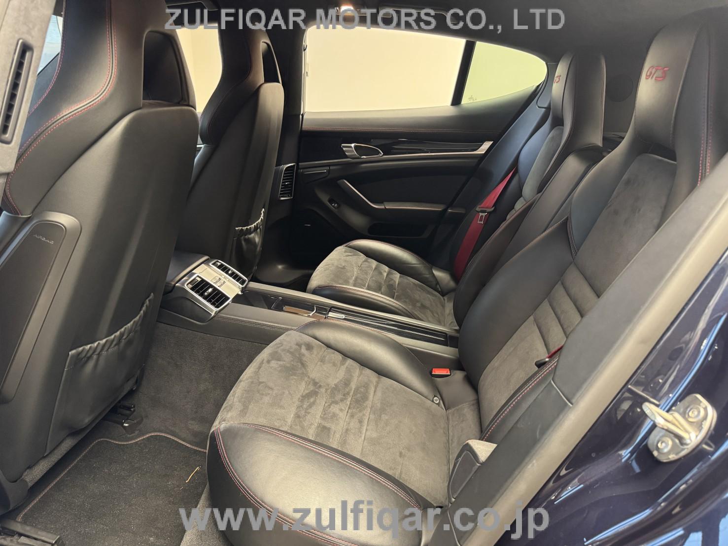 PORSCHE PANAMERA 2012 Image 34