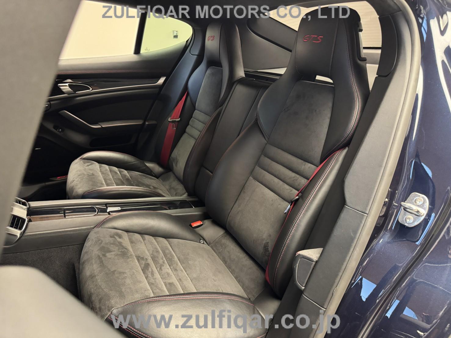 PORSCHE PANAMERA 2012 Image 35