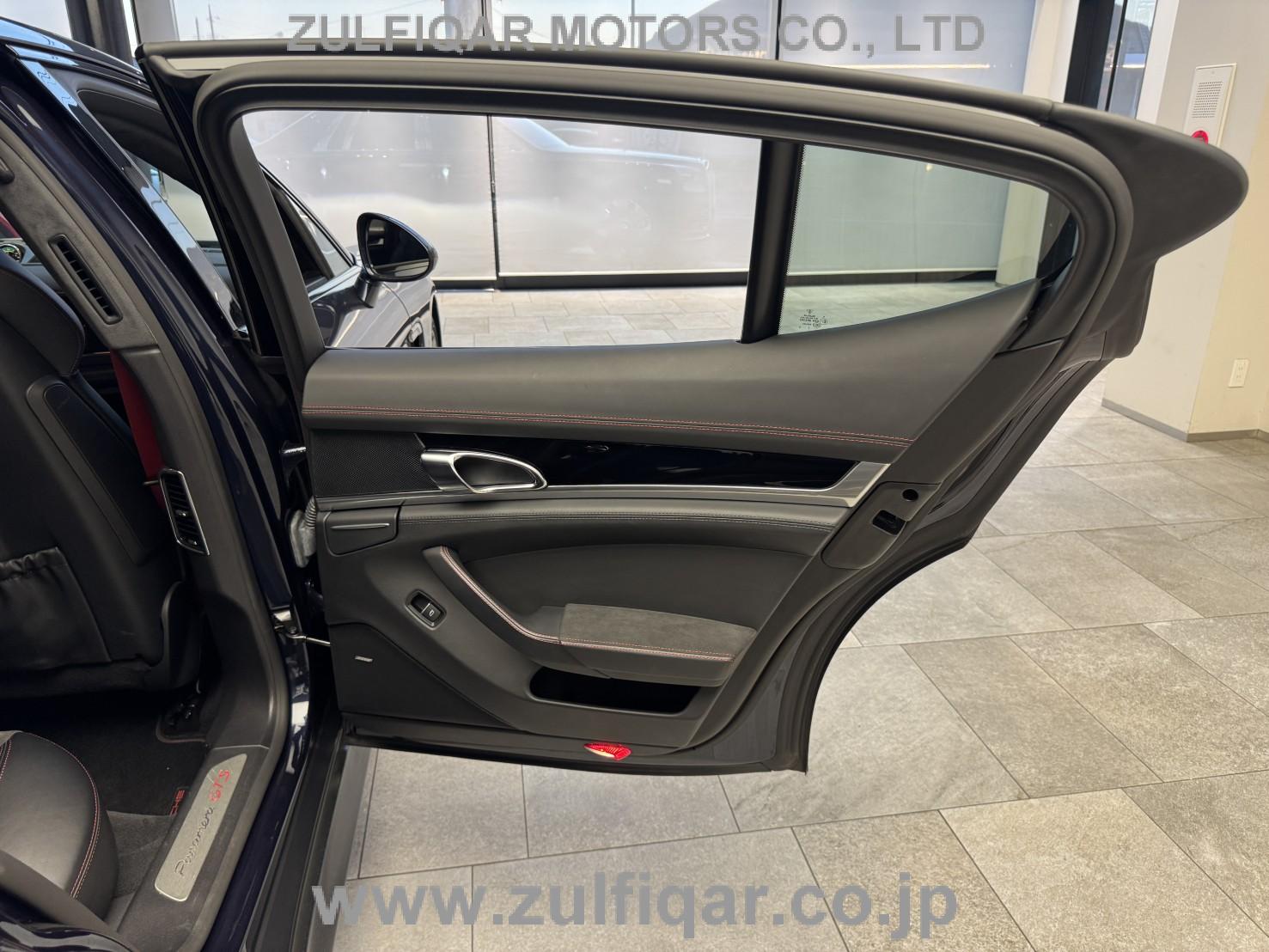 PORSCHE PANAMERA 2012 Image 40