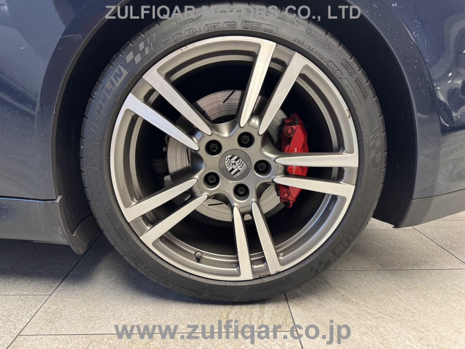 PORSCHE PANAMERA 2012 Image 10