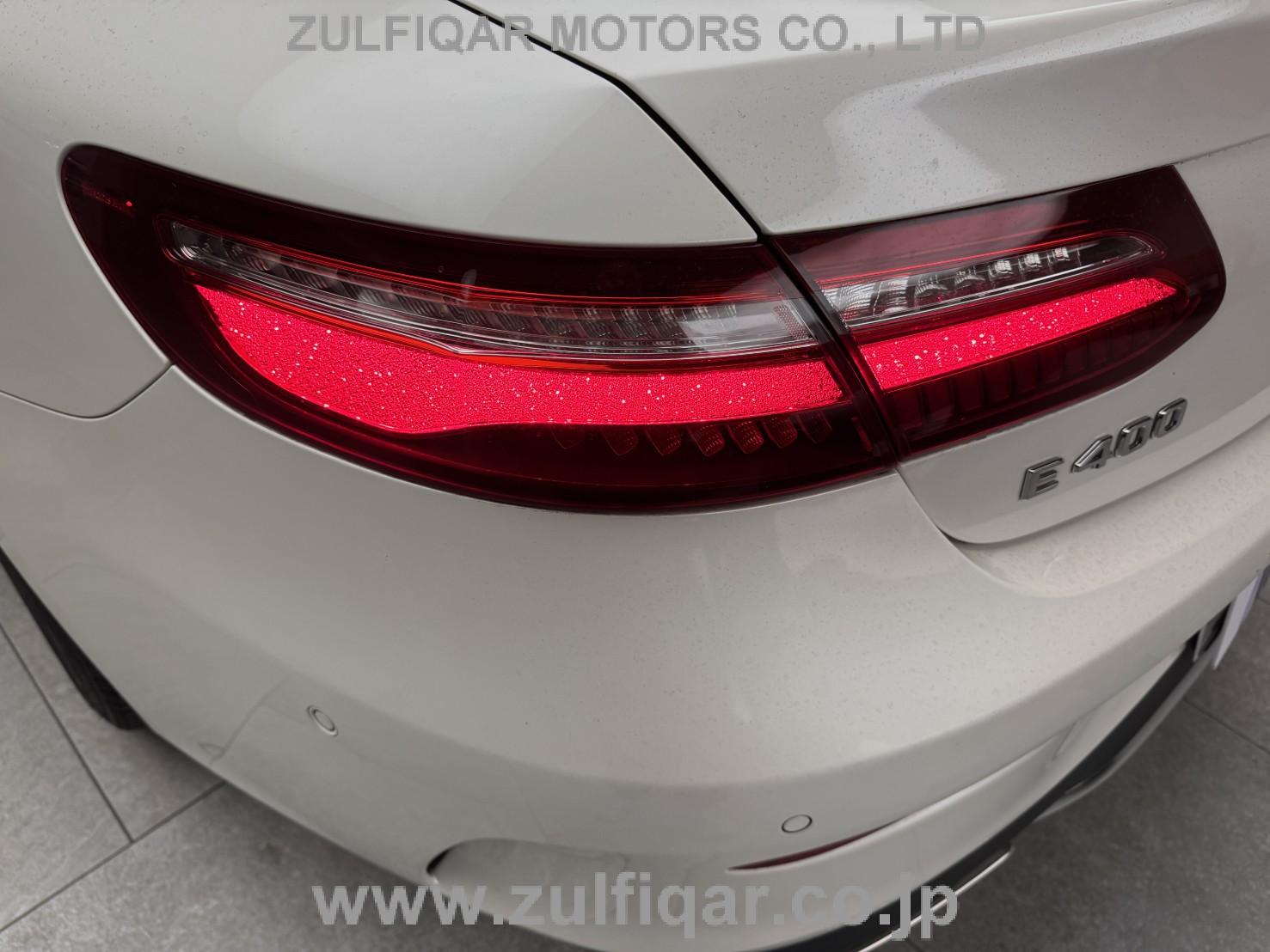 MERCEDES BENZ E CLASS 2018 Image 29