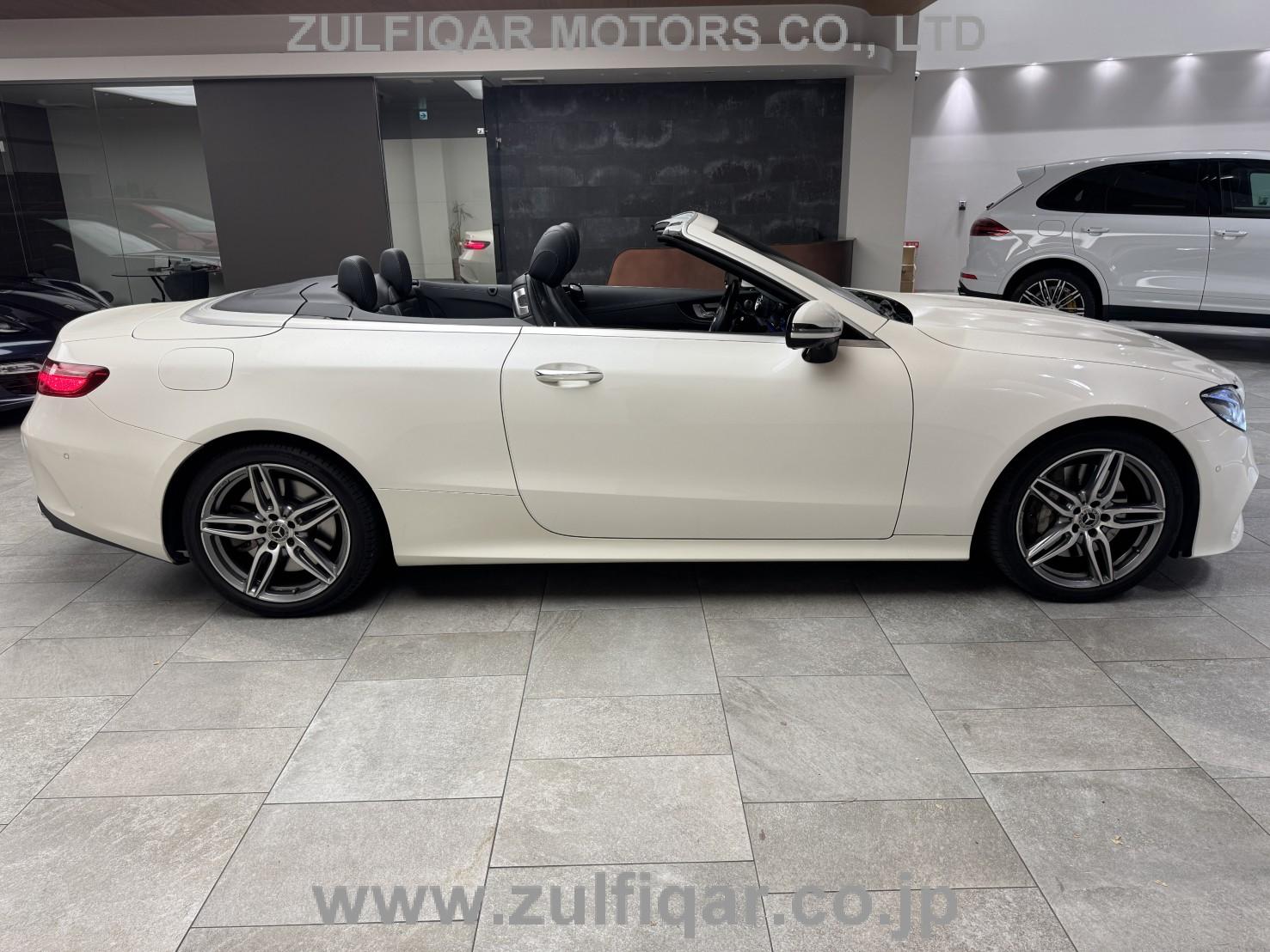 MERCEDES BENZ E CLASS 2018 Image 4