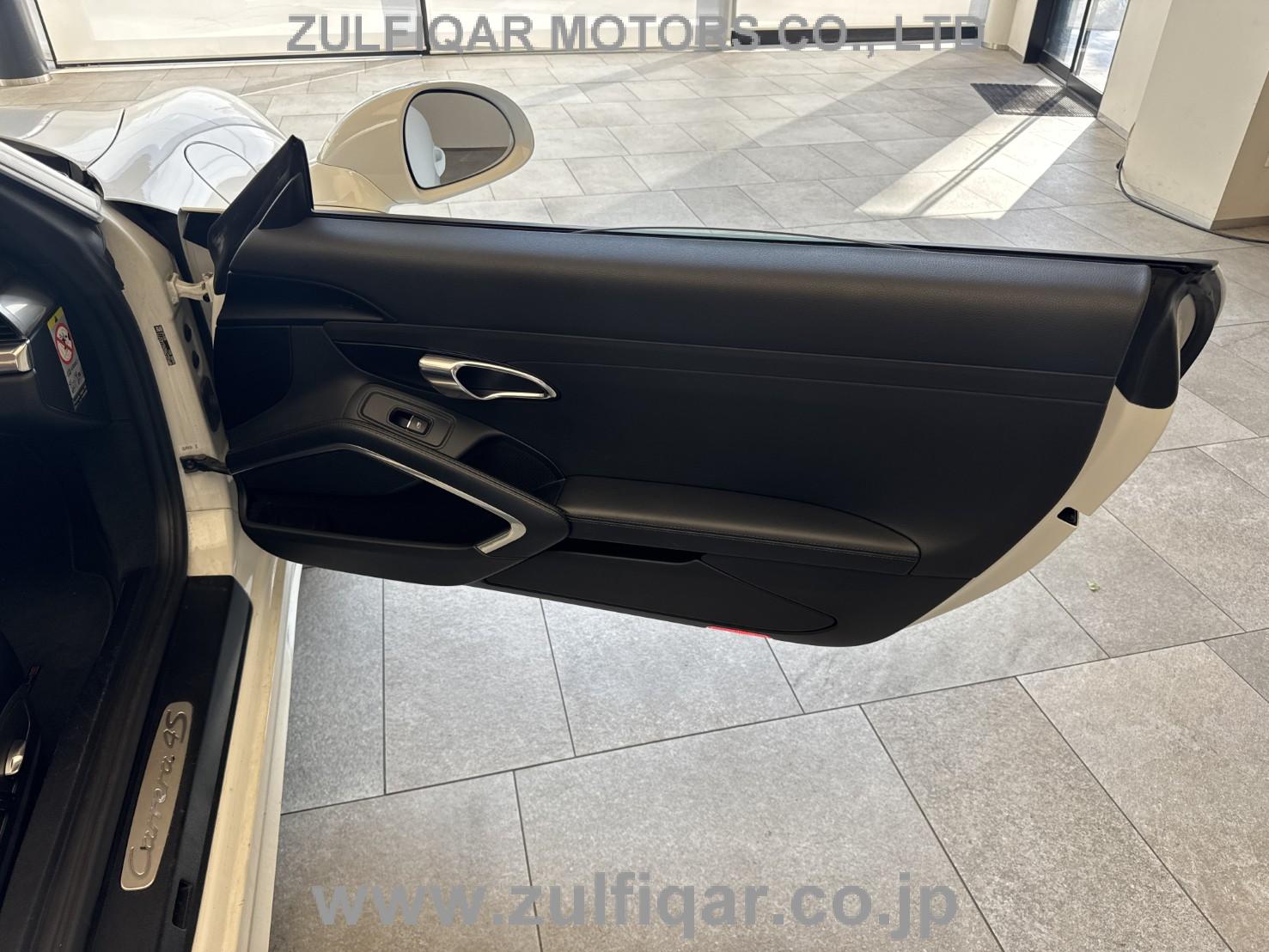 PORSCHE 911 2016 Image 30