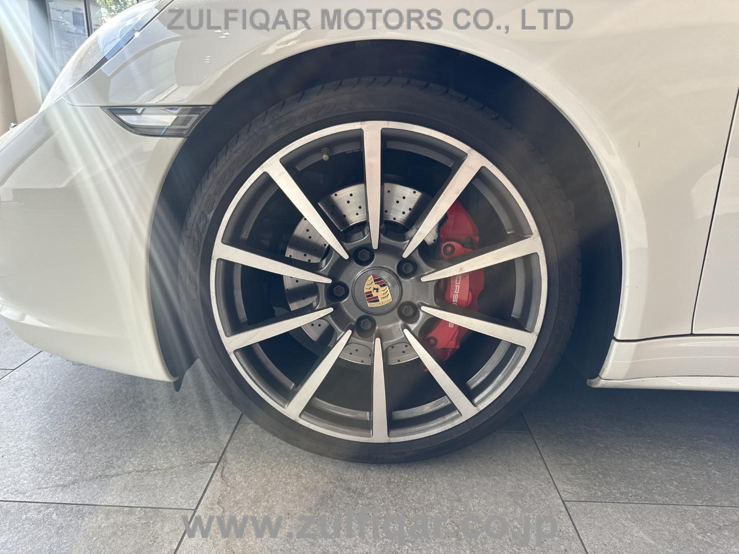PORSCHE 911 2016 Image 31