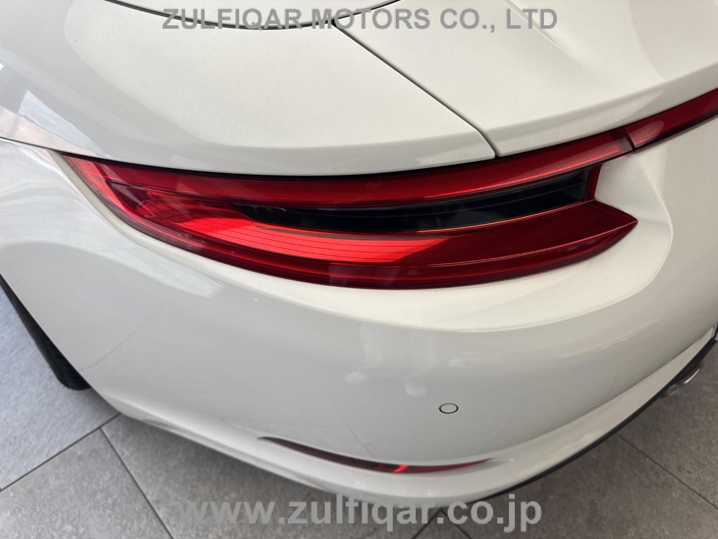 PORSCHE 911 2016 Image 39