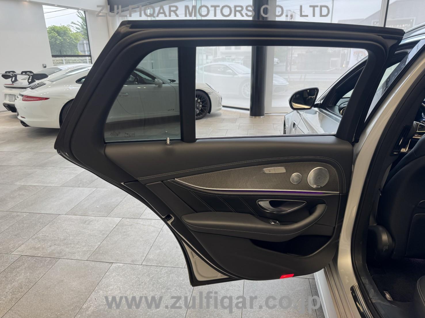 MERCEDES AMG E CLASS STATION WAGON 2018 Image 22