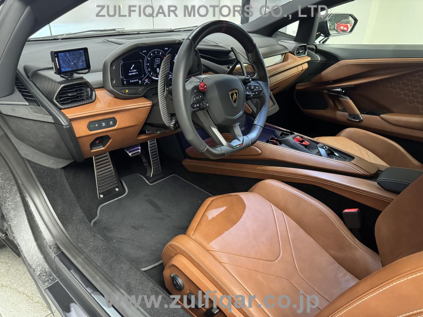 LAMBORGHINI REVUELTO 2025 Image 23