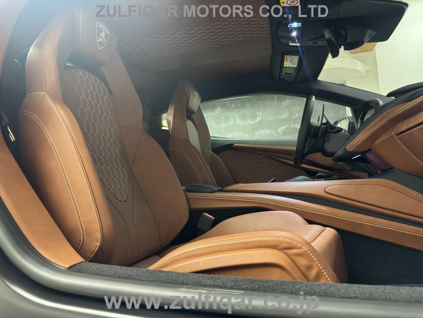 LAMBORGHINI REVUELTO 2025 Image 29
