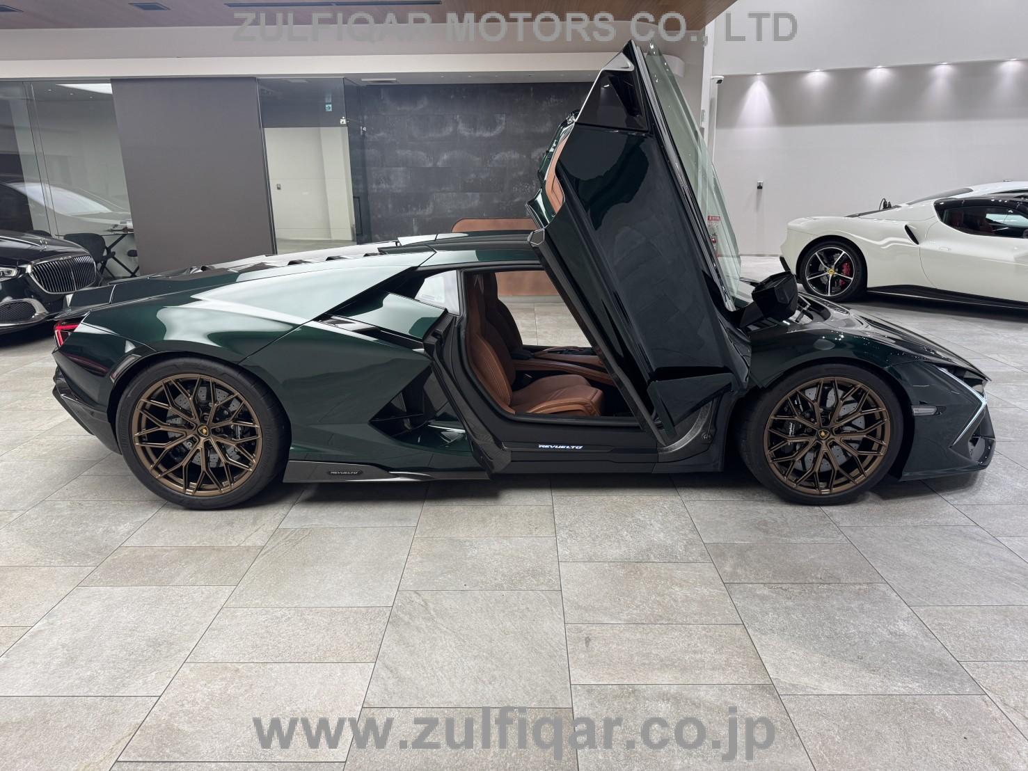 LAMBORGHINI REVUELTO 2025 Image 4