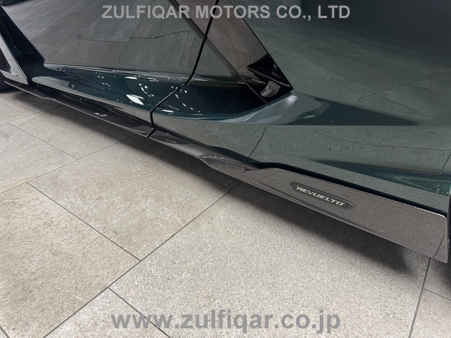 LAMBORGHINI REVUELTO 2025 Image 32
