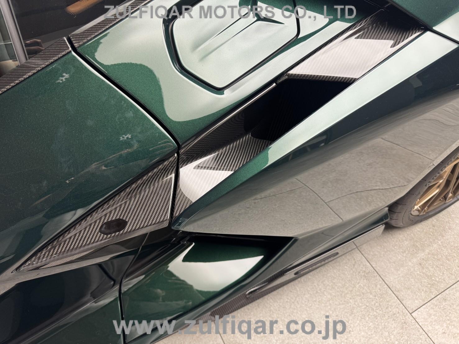 LAMBORGHINI REVUELTO 2025 Image 33