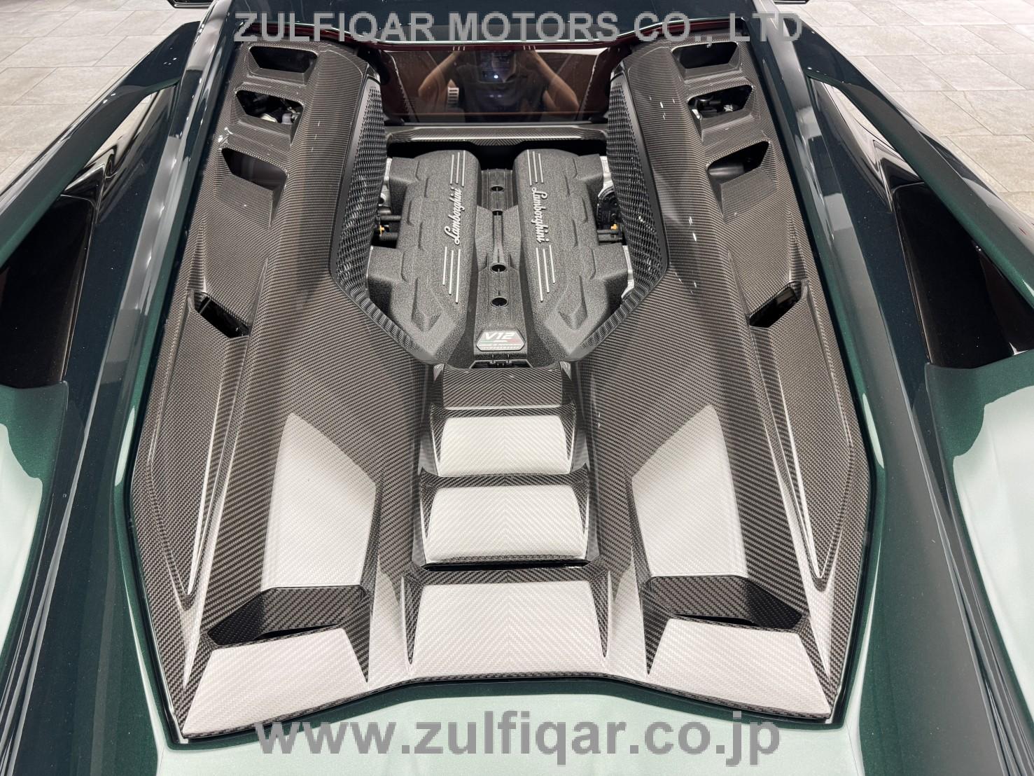 LAMBORGHINI REVUELTO 2025 Image 40