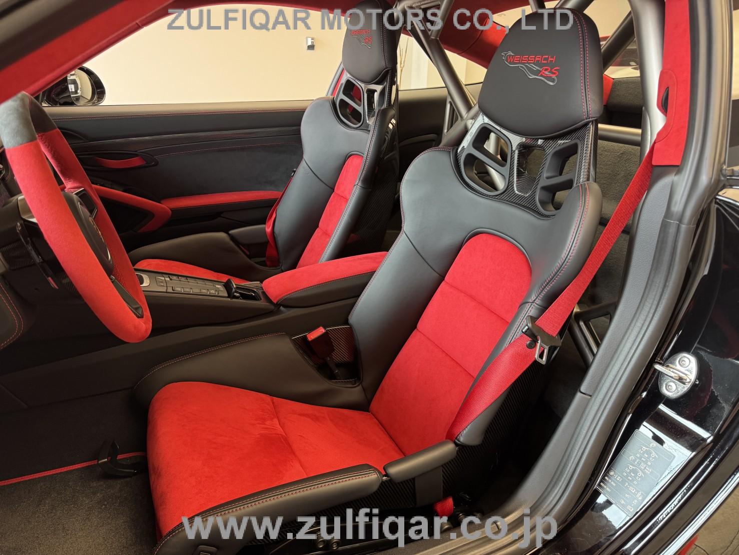 PORSCHE 911 2019 Image 11