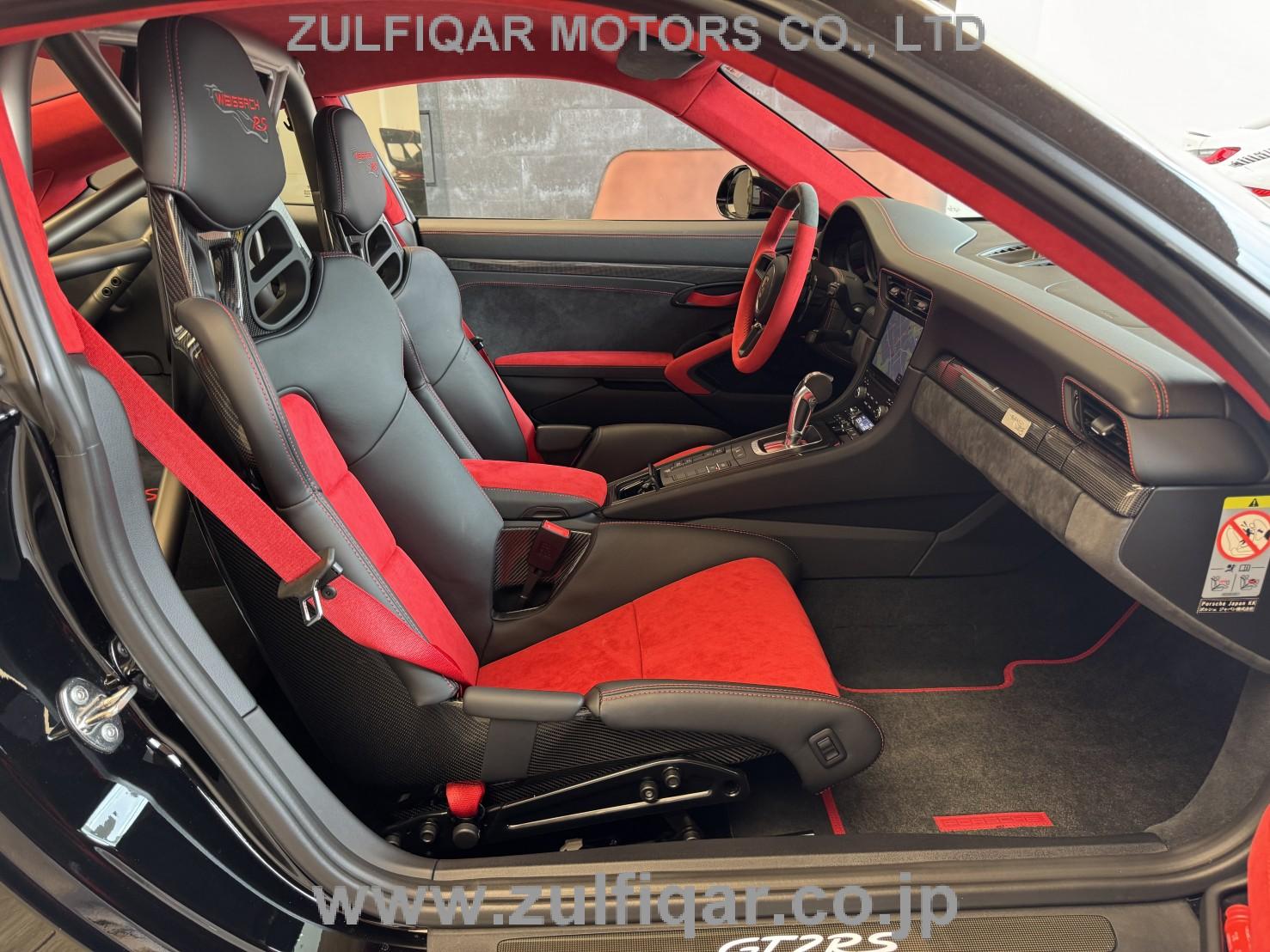 PORSCHE 911 2019 Image 20