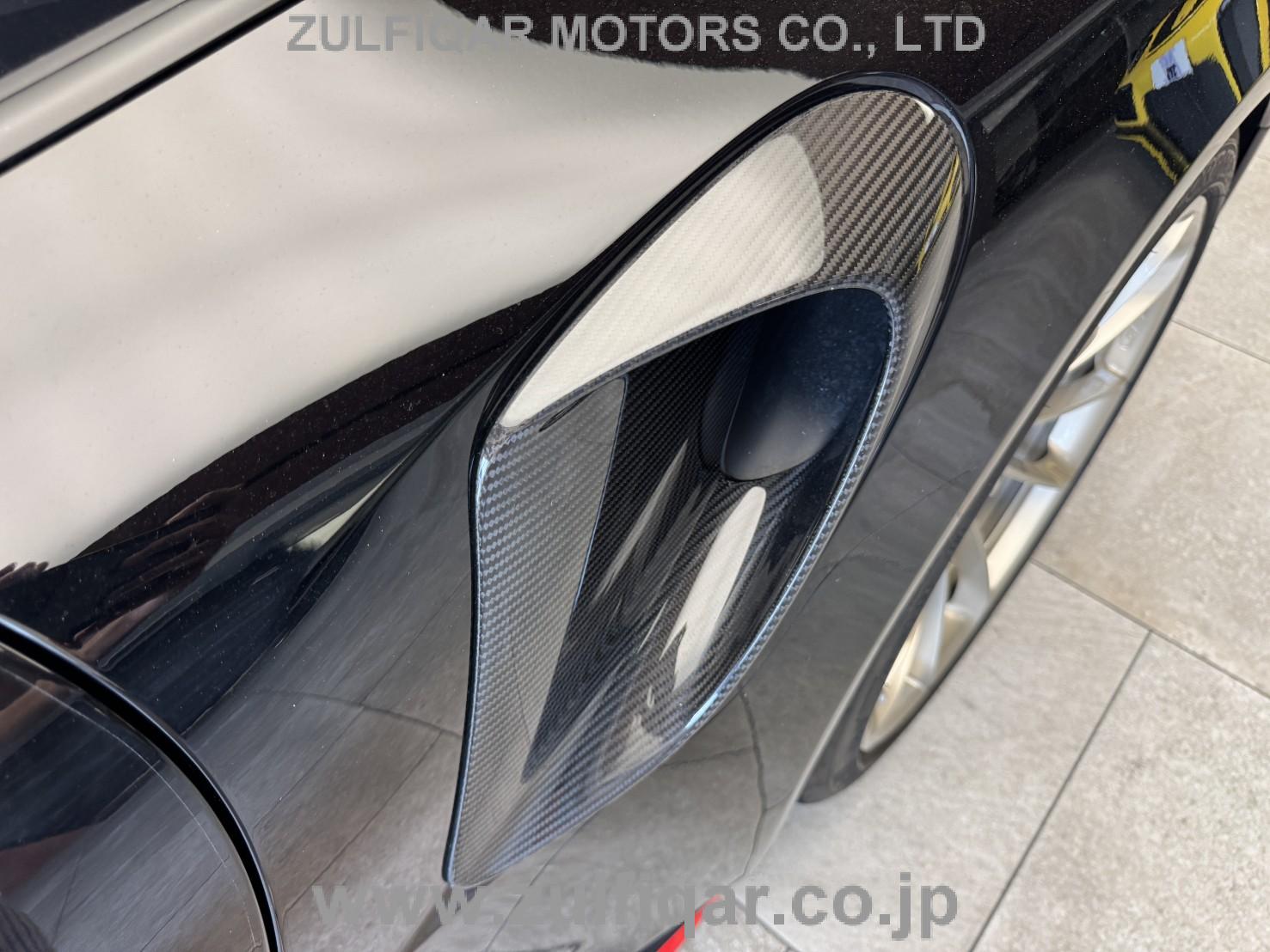 PORSCHE 911 2019 Image 29