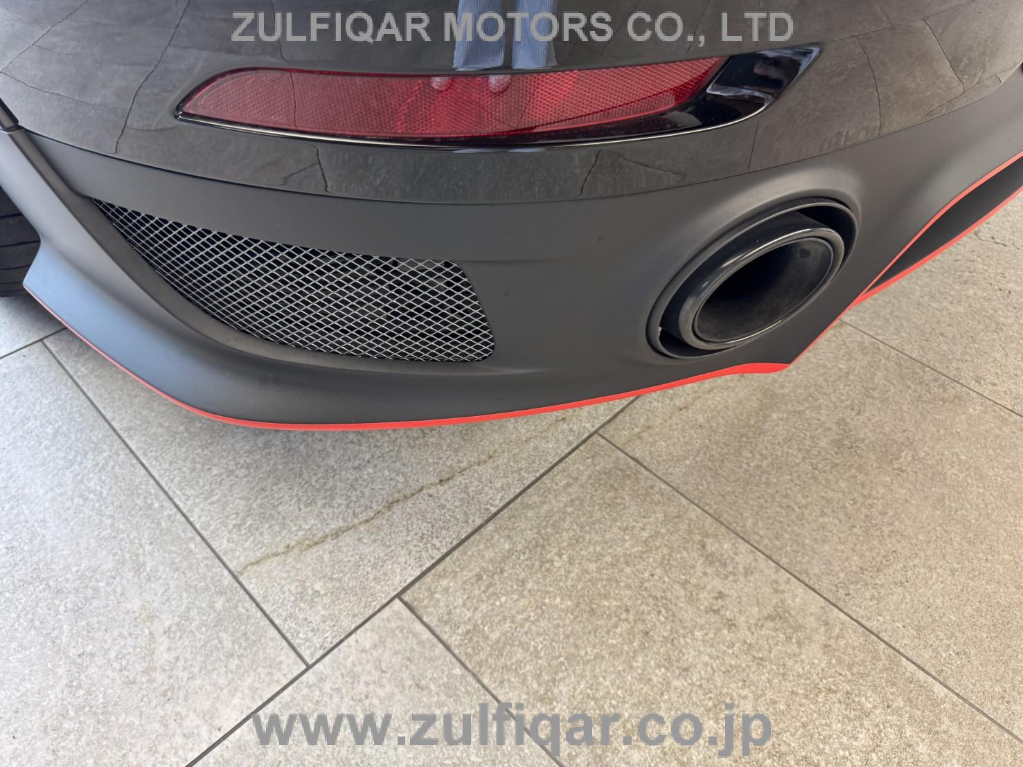 PORSCHE 911 2019 Image 34
