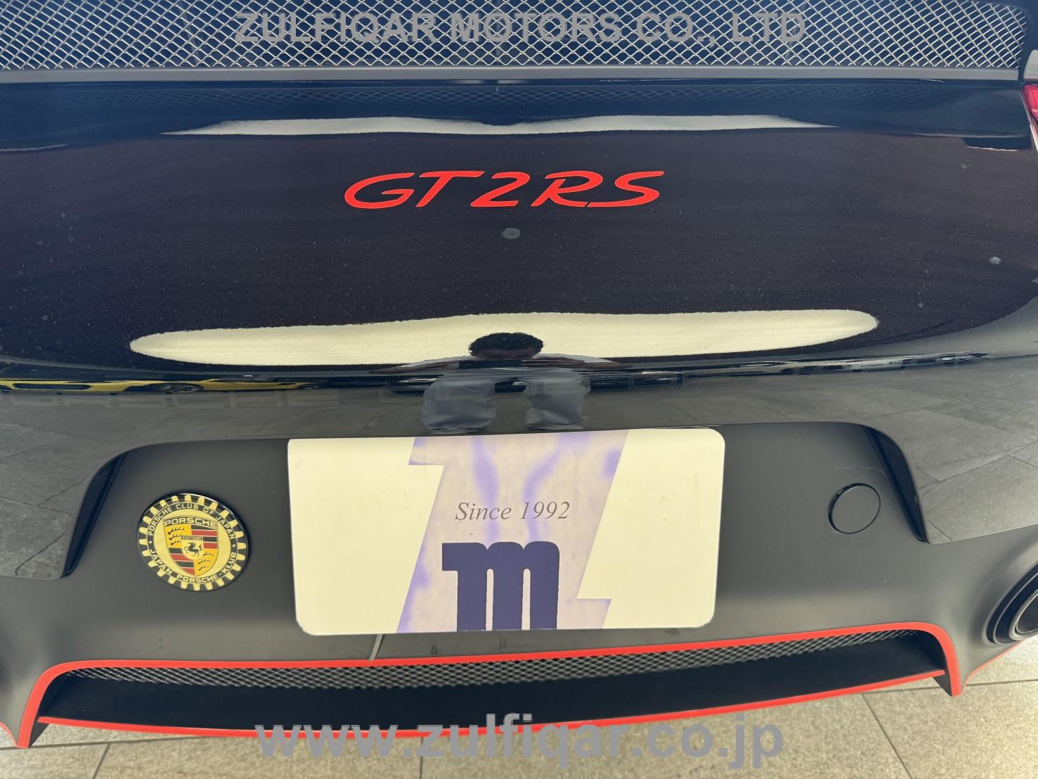 PORSCHE 911 2019 Image 35