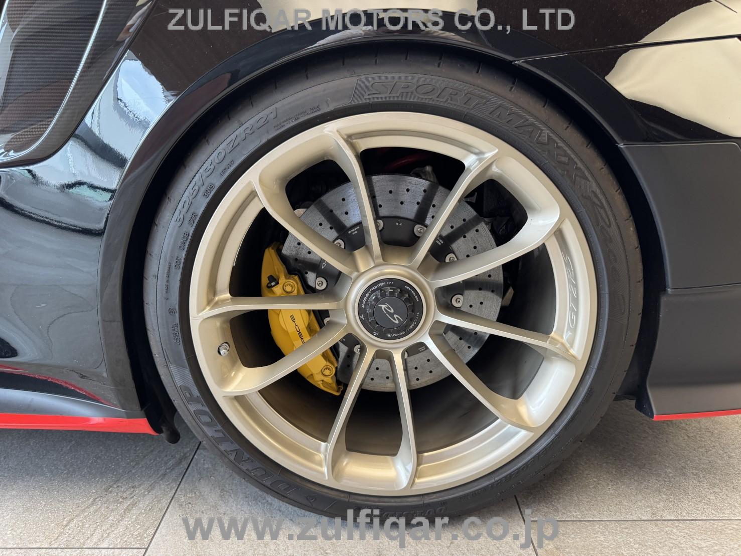 PORSCHE 911 2019 Image 39