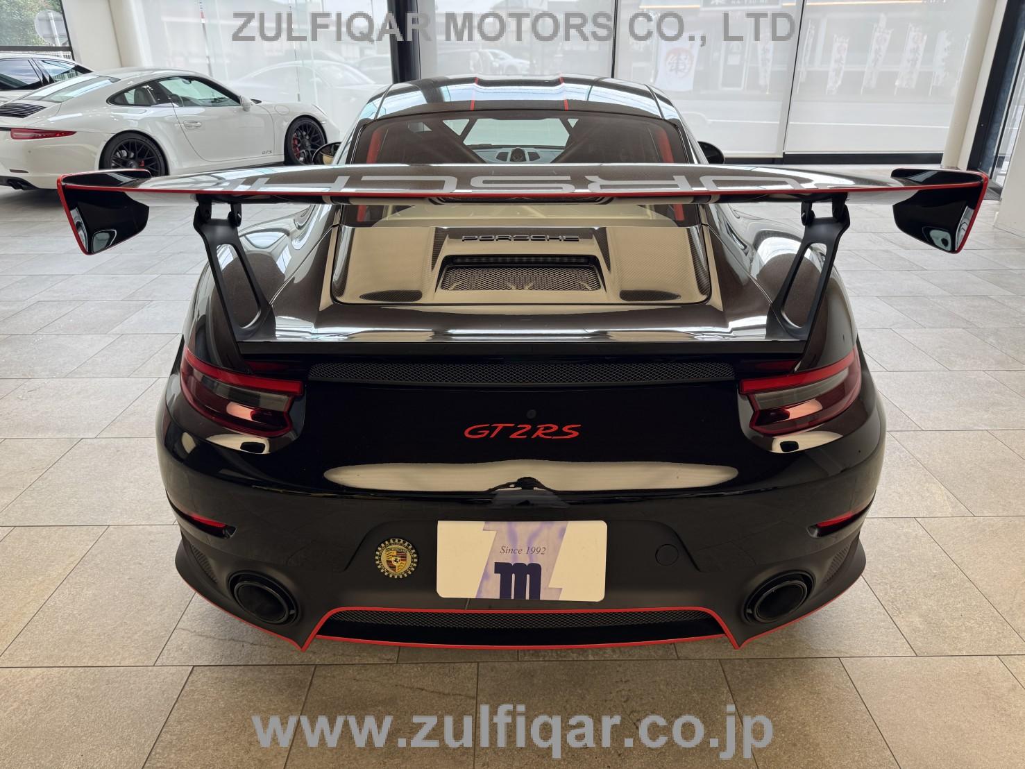 PORSCHE 911 2019 Image 6