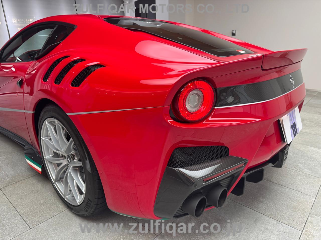 FERRARI F12tdf 2017 Image 12
