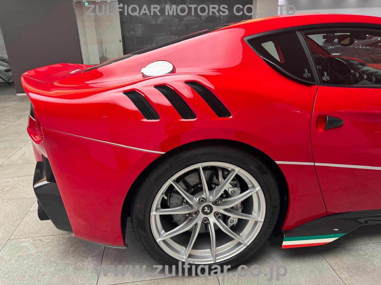 FERRARI F12tdf 2017 Image 20