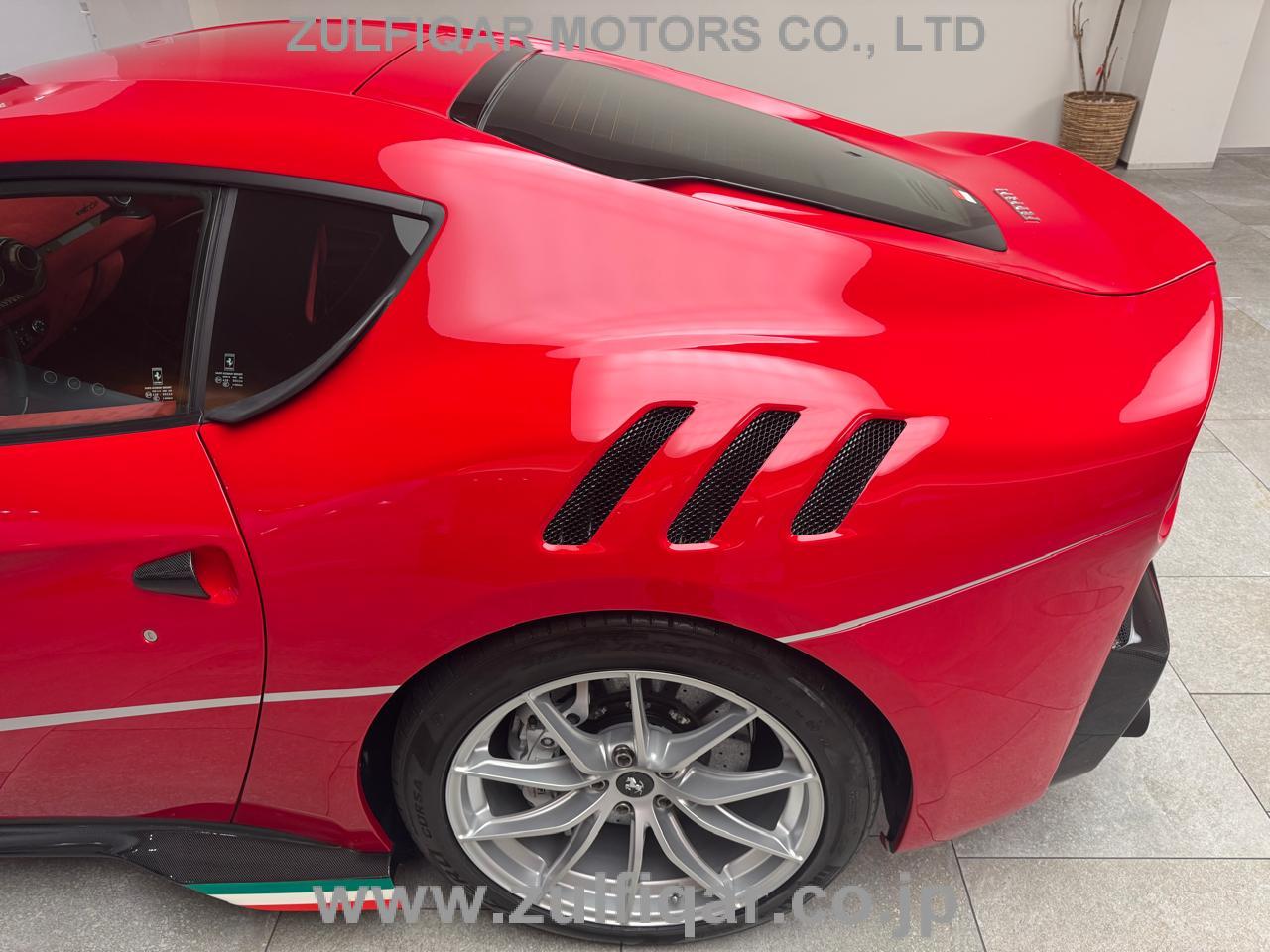 FERRARI F12tdf 2017 Image 22