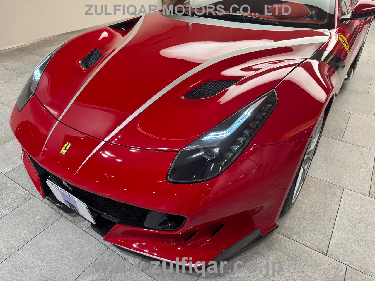 FERRARI F12tdf 2017 Image 26
