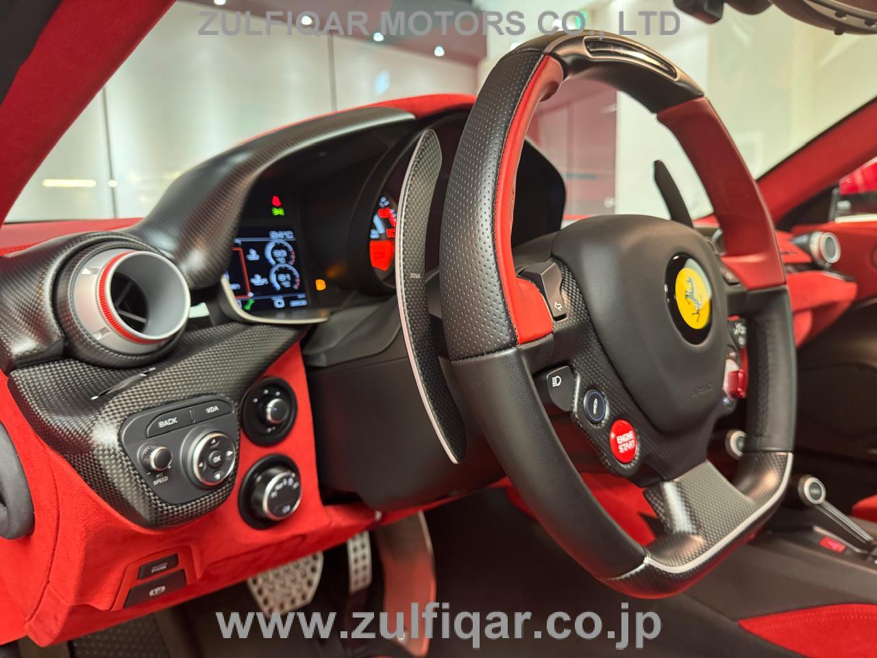 FERRARI F12tdf 2017 Image 28